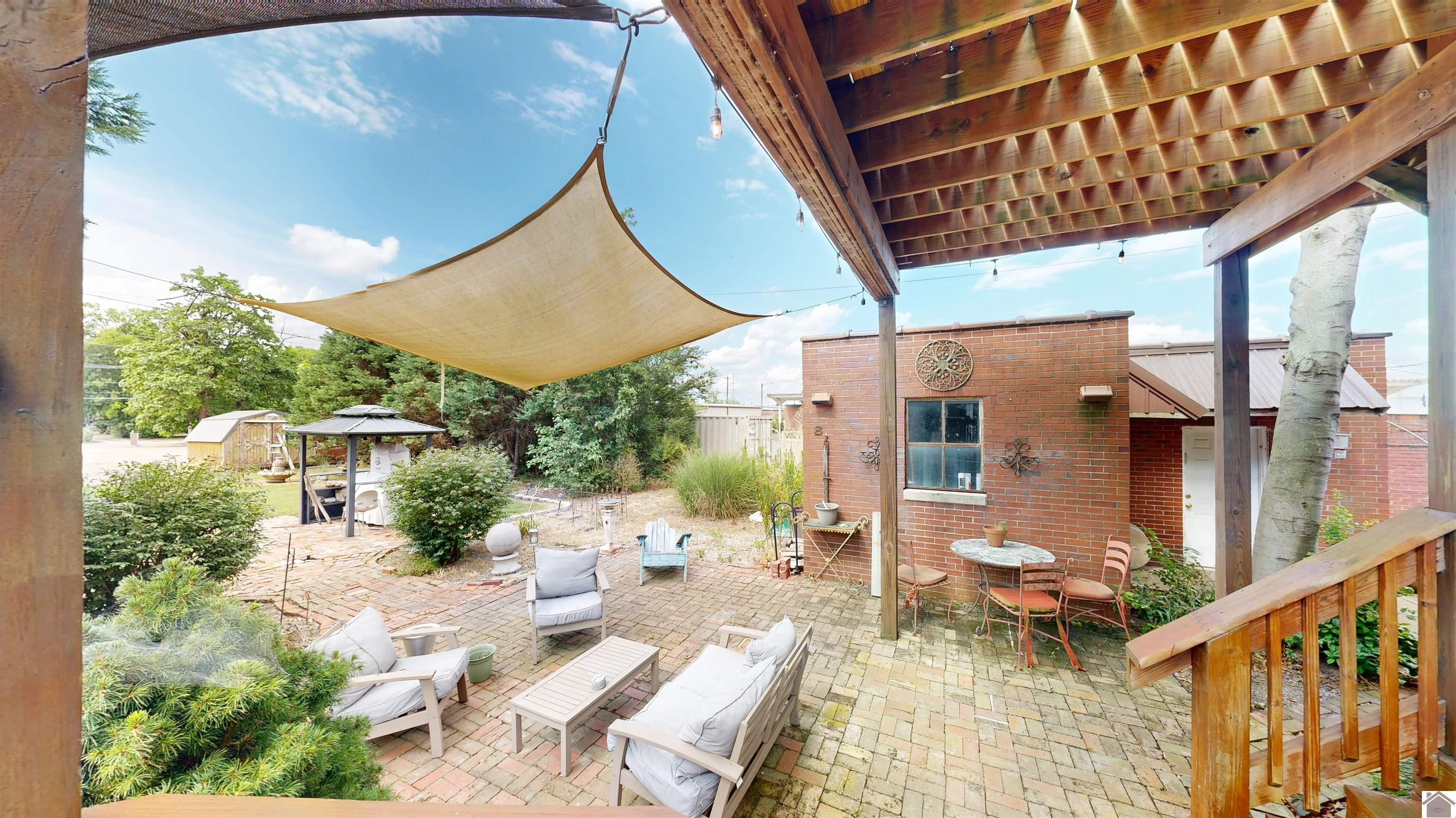 421 Monroe St Property Photo 41