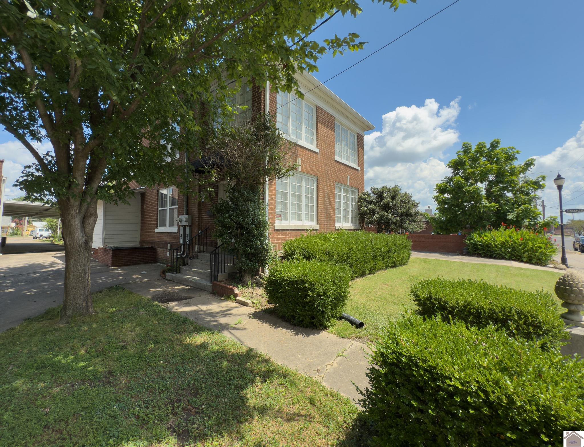 421 Monroe St Property Photo 43