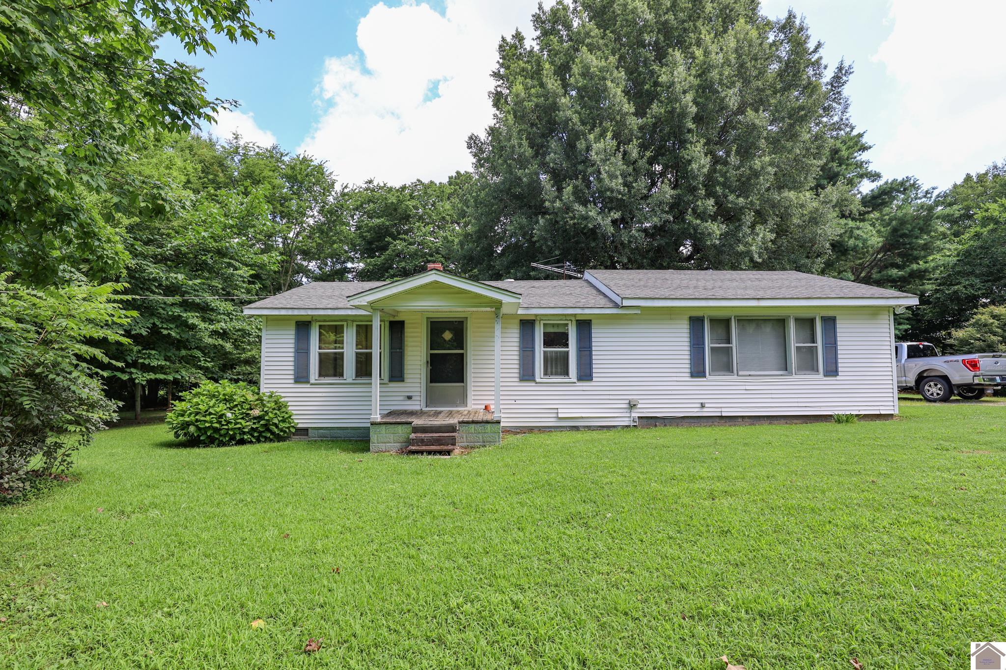 2738 State Route 1826 Property Photo 1