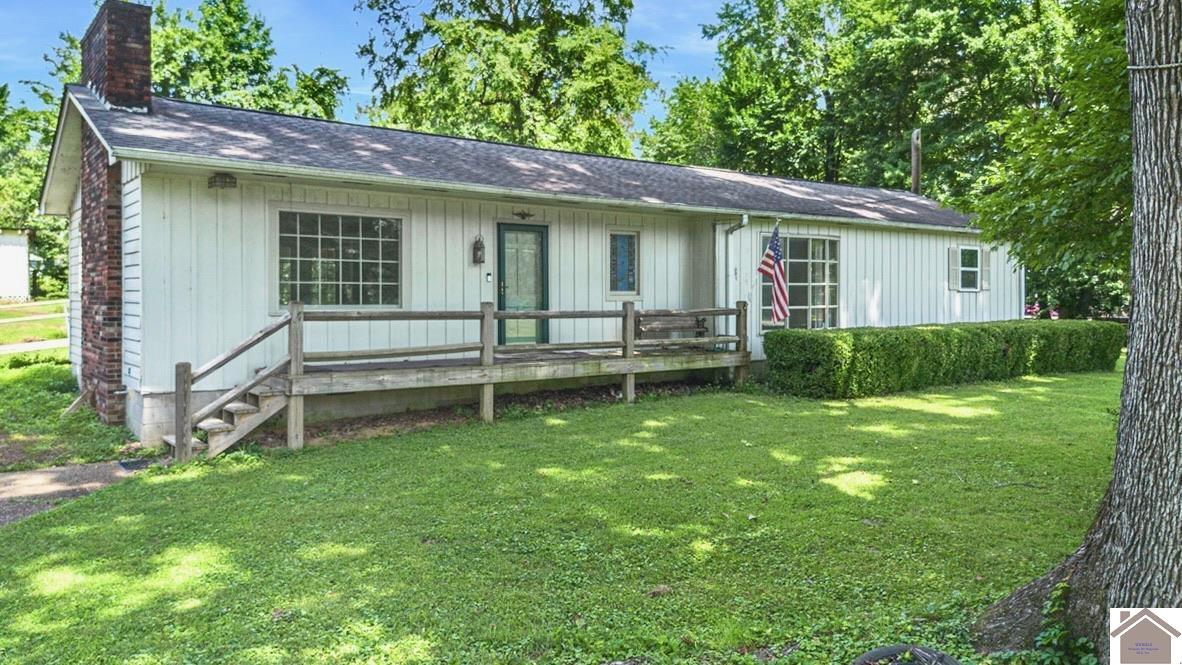 1558 Oak Park Blvd. Property Photo 1