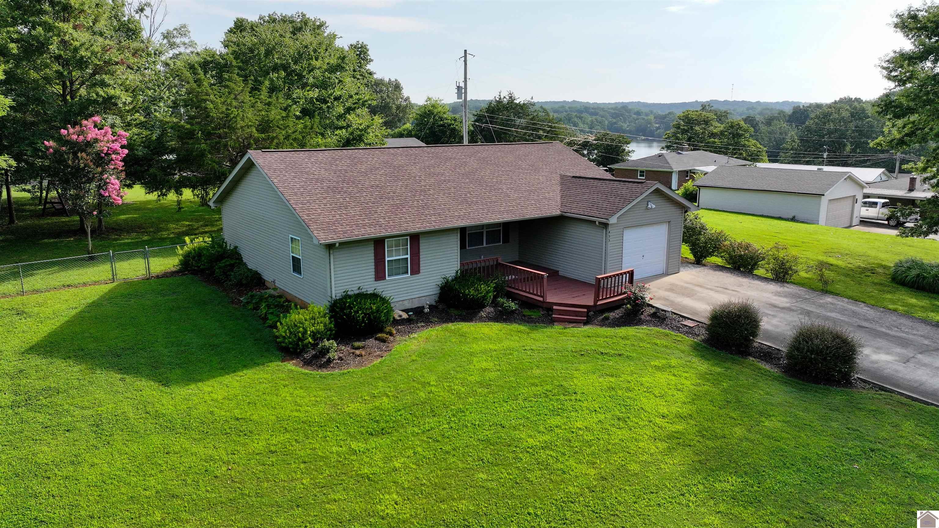 455 Canton Lakeshore Drive