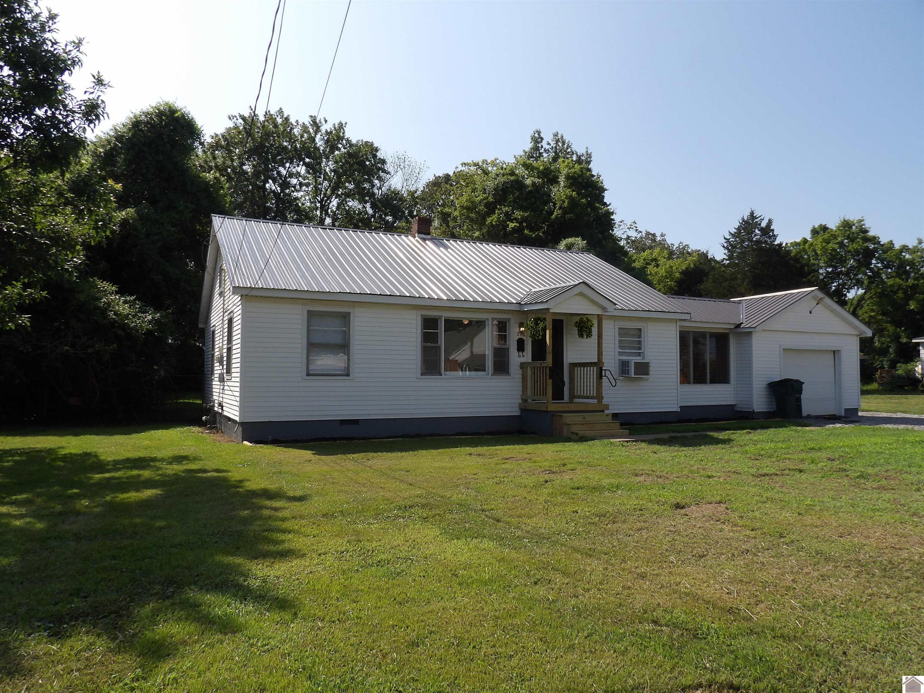 290 Clements Street Property Photo 1