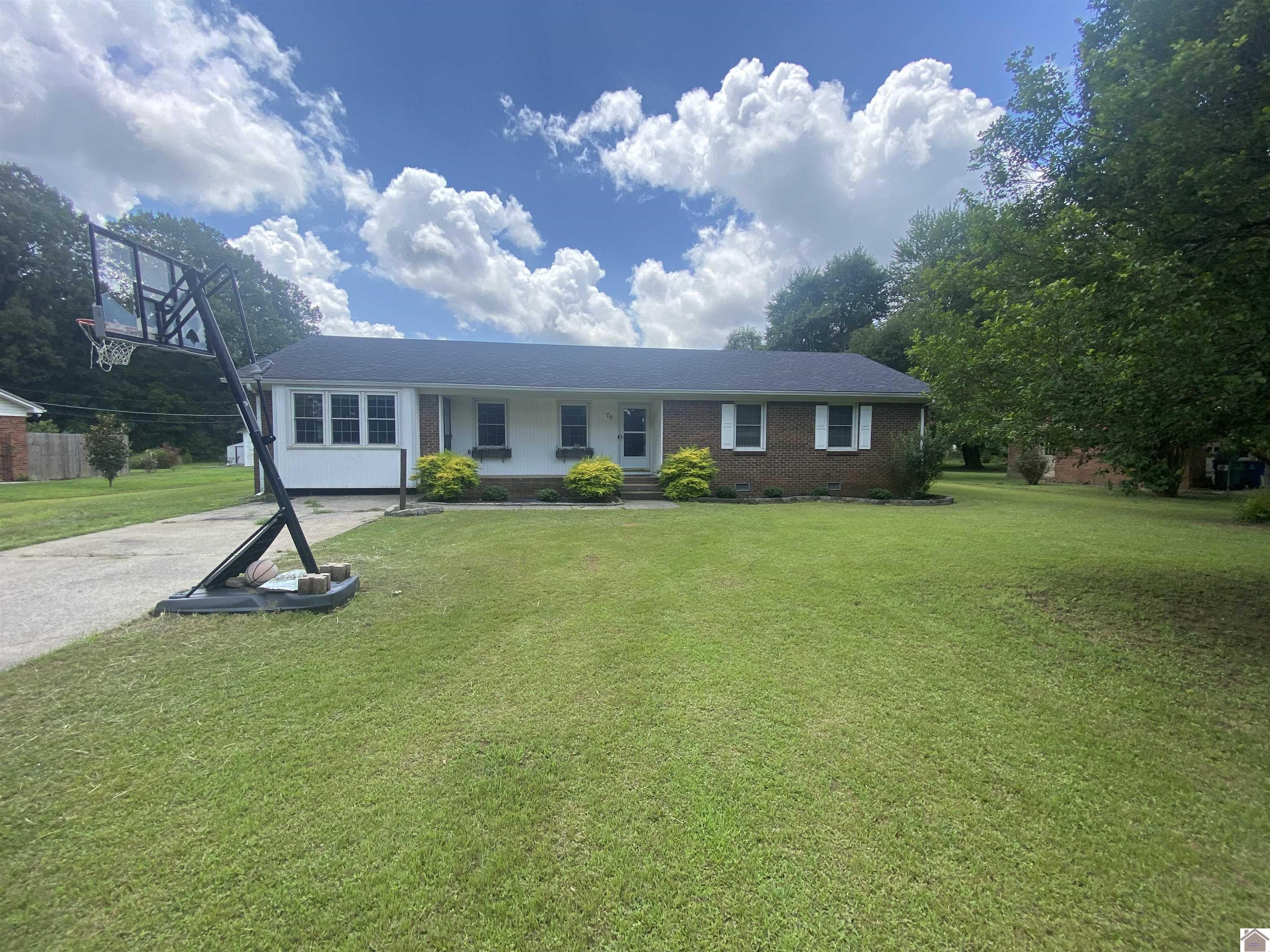 79 Union Circle Property Photo 1