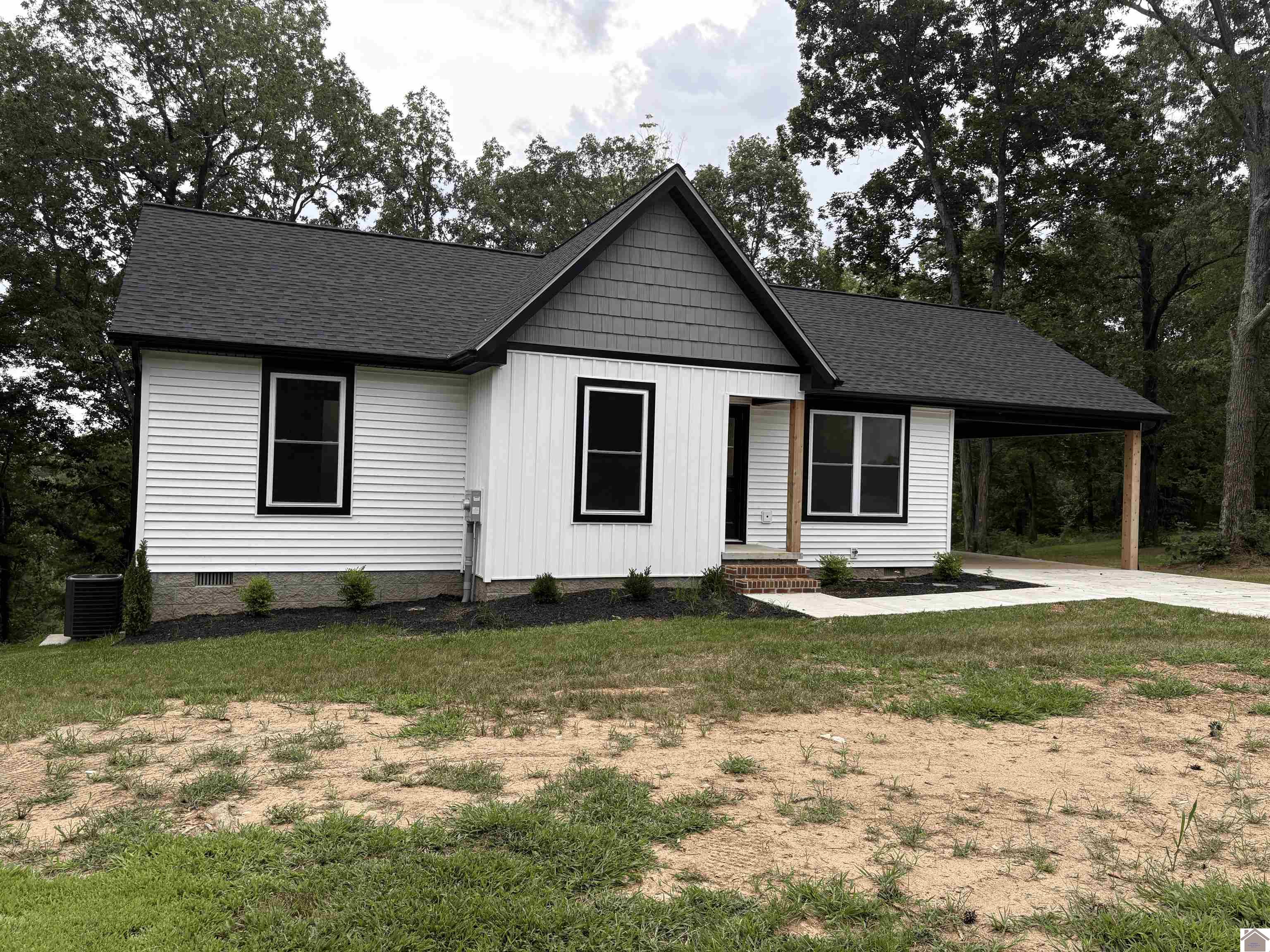 38 Bluegill Ct. Property Photo 1