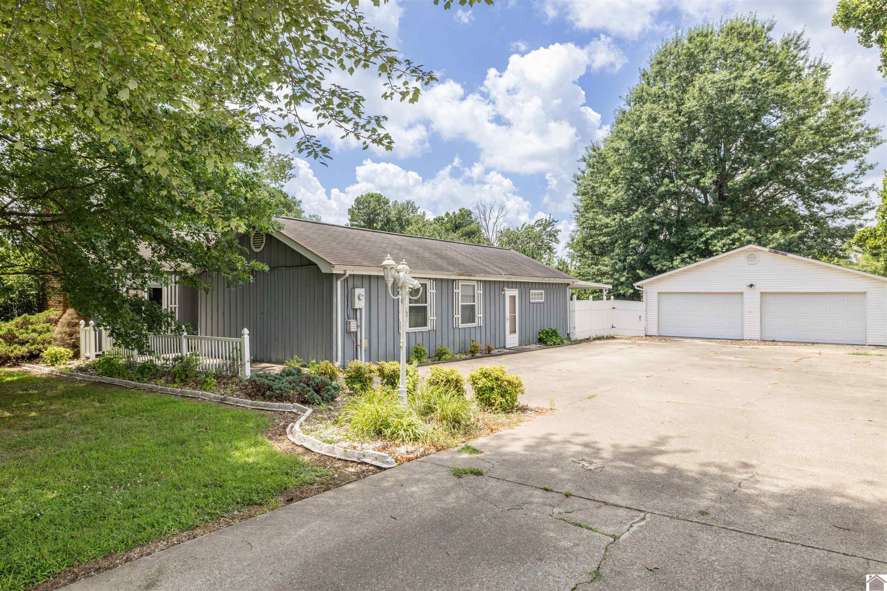 9267 Scale Road Property Photo 1