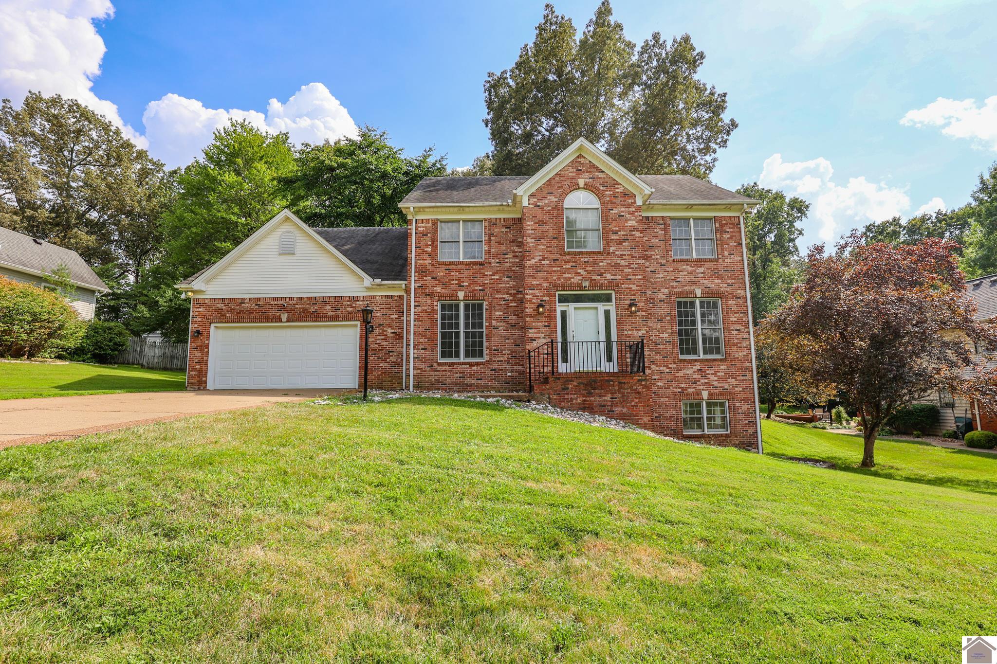 140 Downing Cove Property Photo 1