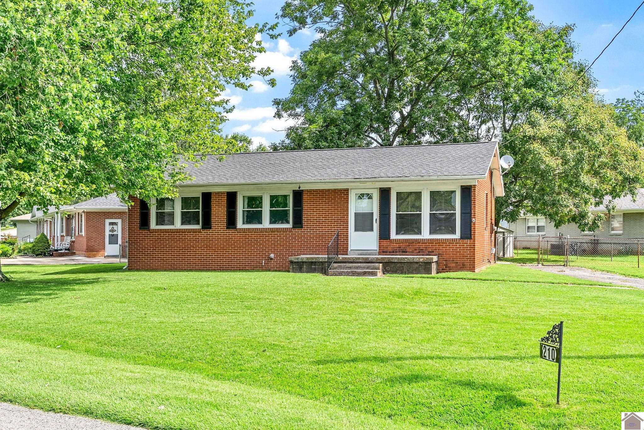 210 Merriwood Parkway Property Photo 1