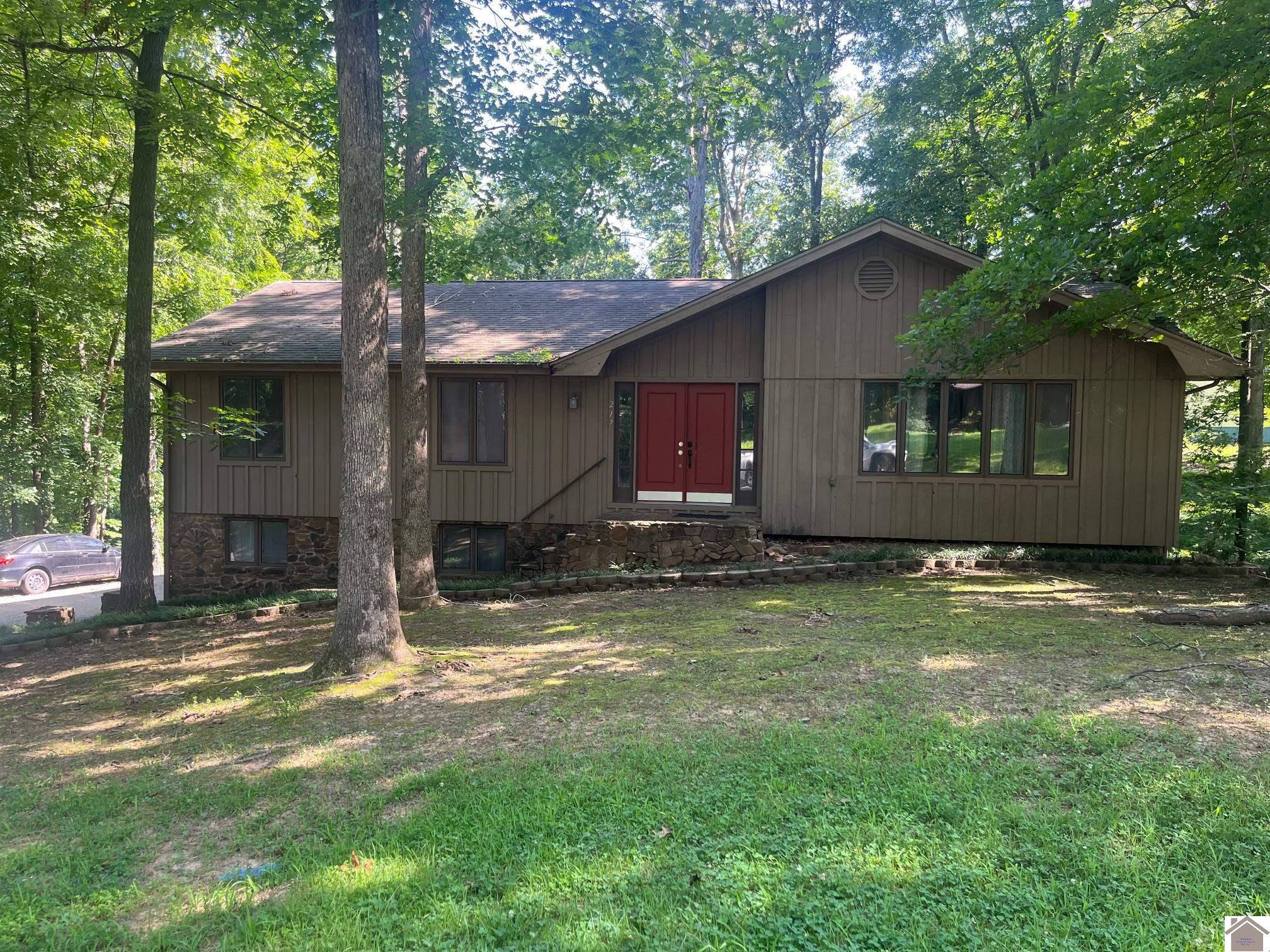 217 Tudor Property Photo 1