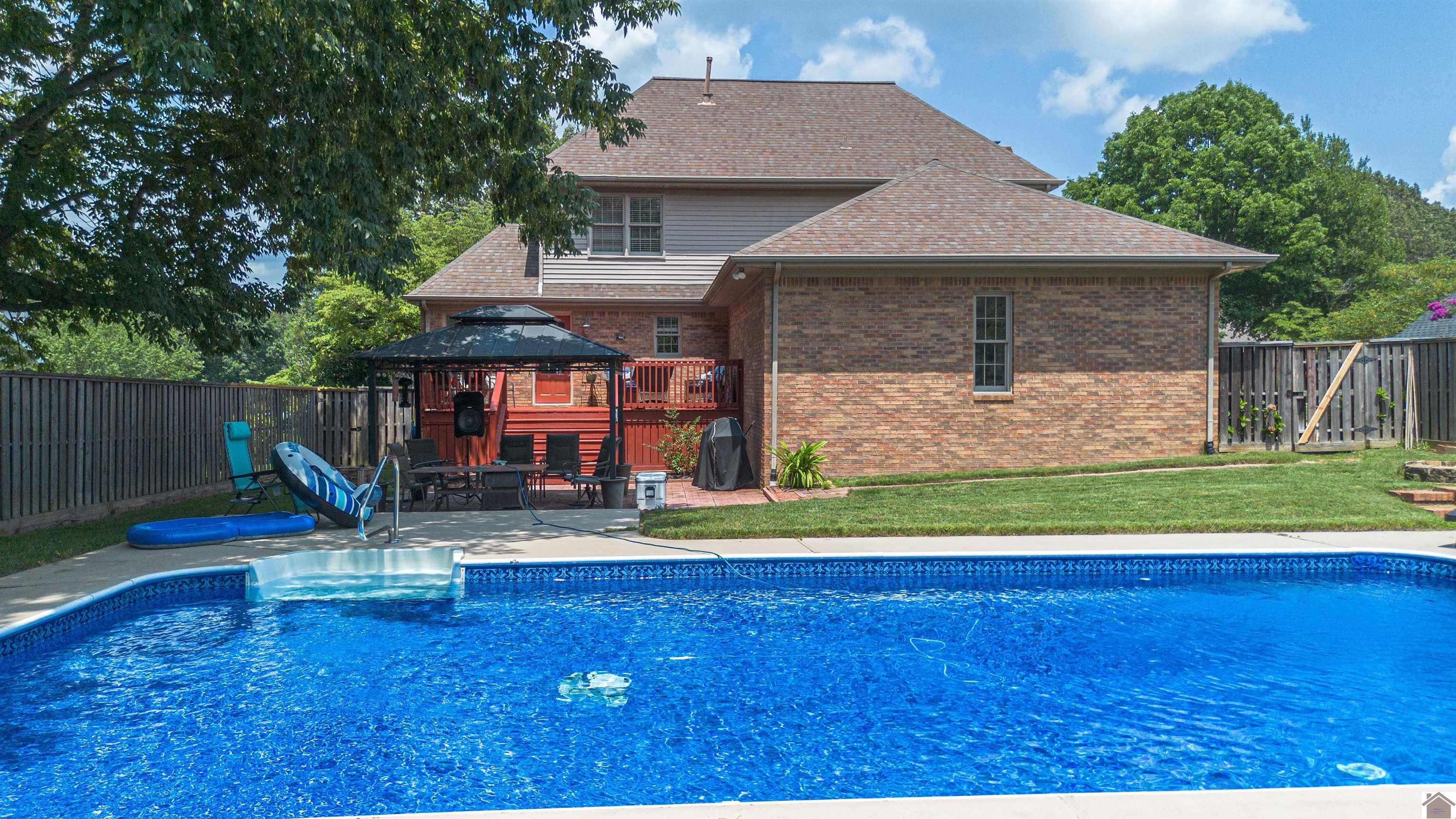 210 Pinebrook Property Photo 13