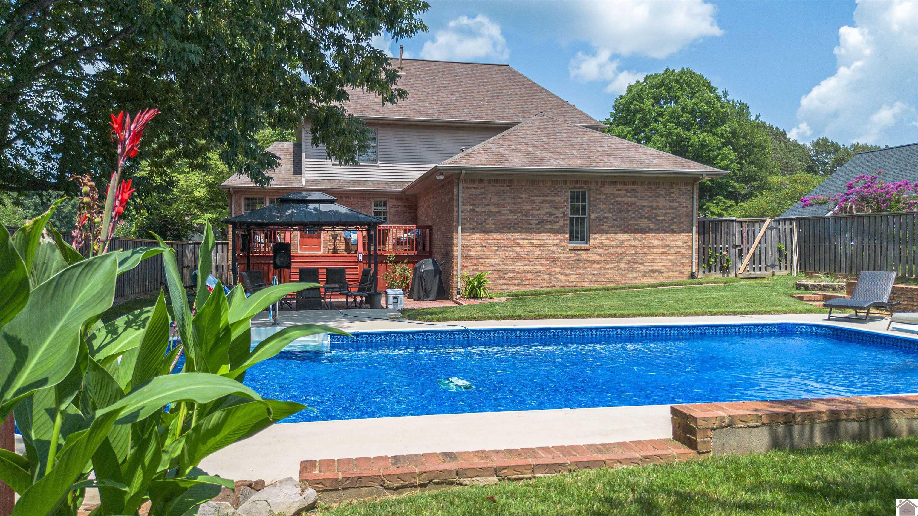 210 Pinebrook Property Photo 16