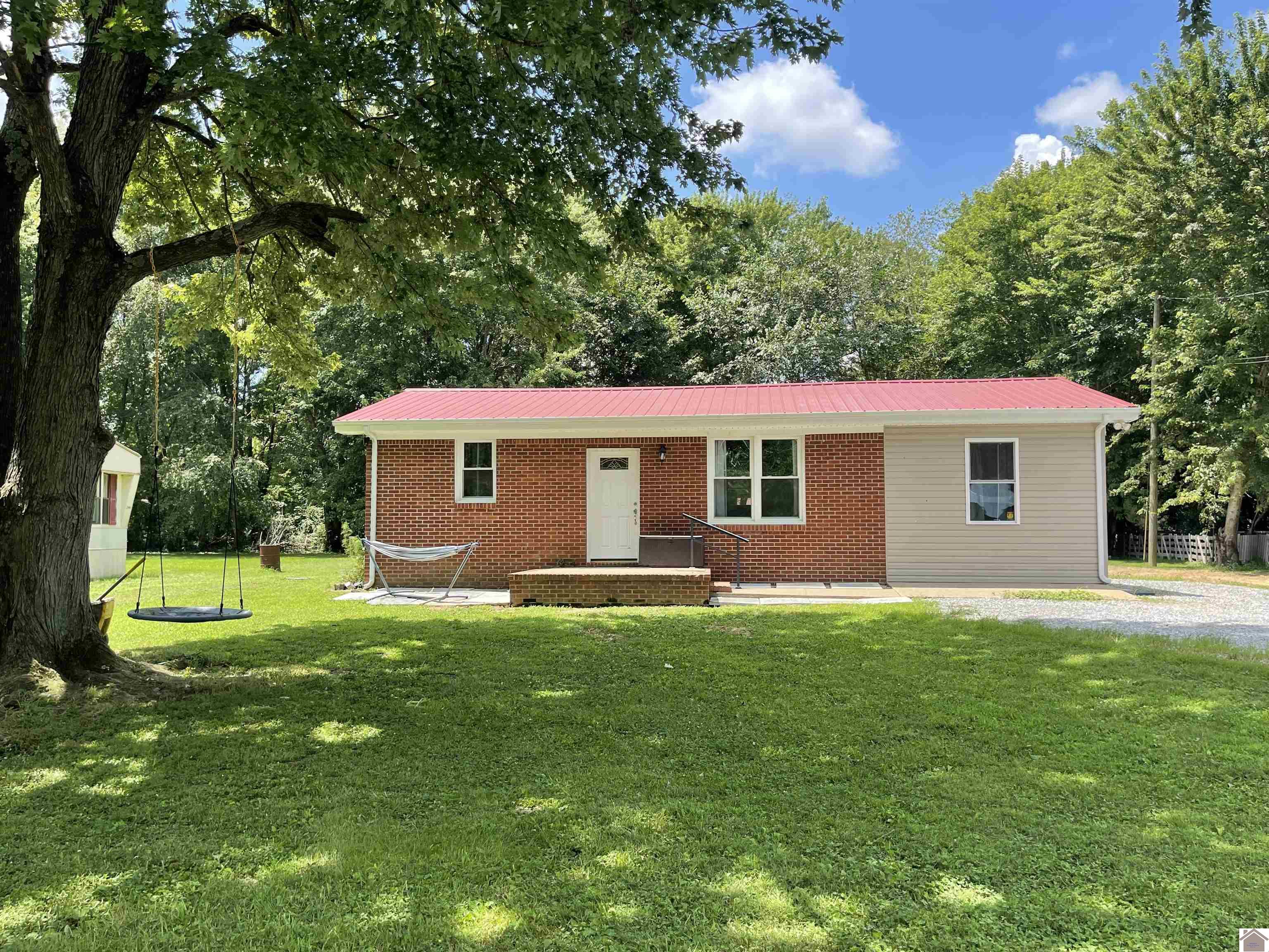 477 Post Oak Drive Property Photo 1