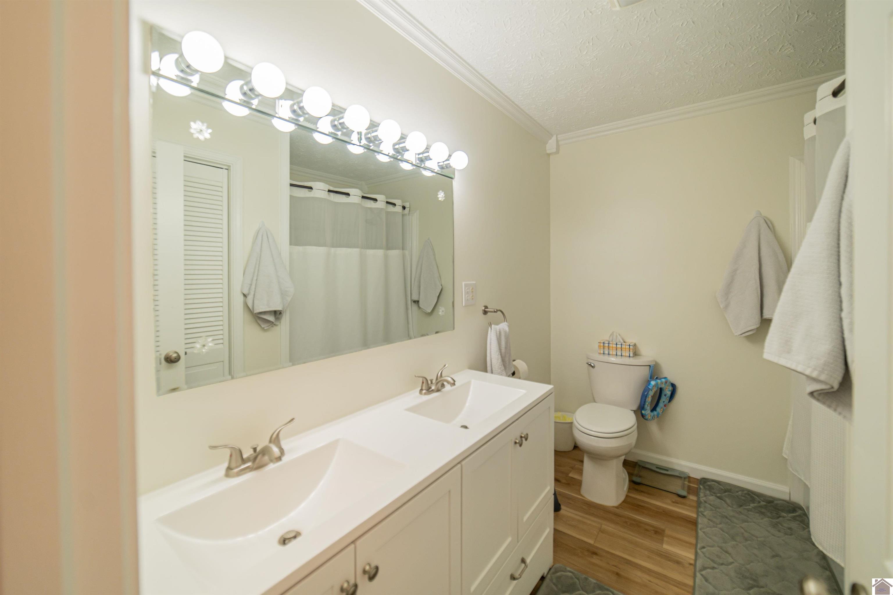 766 Red River Road Property Photo 27