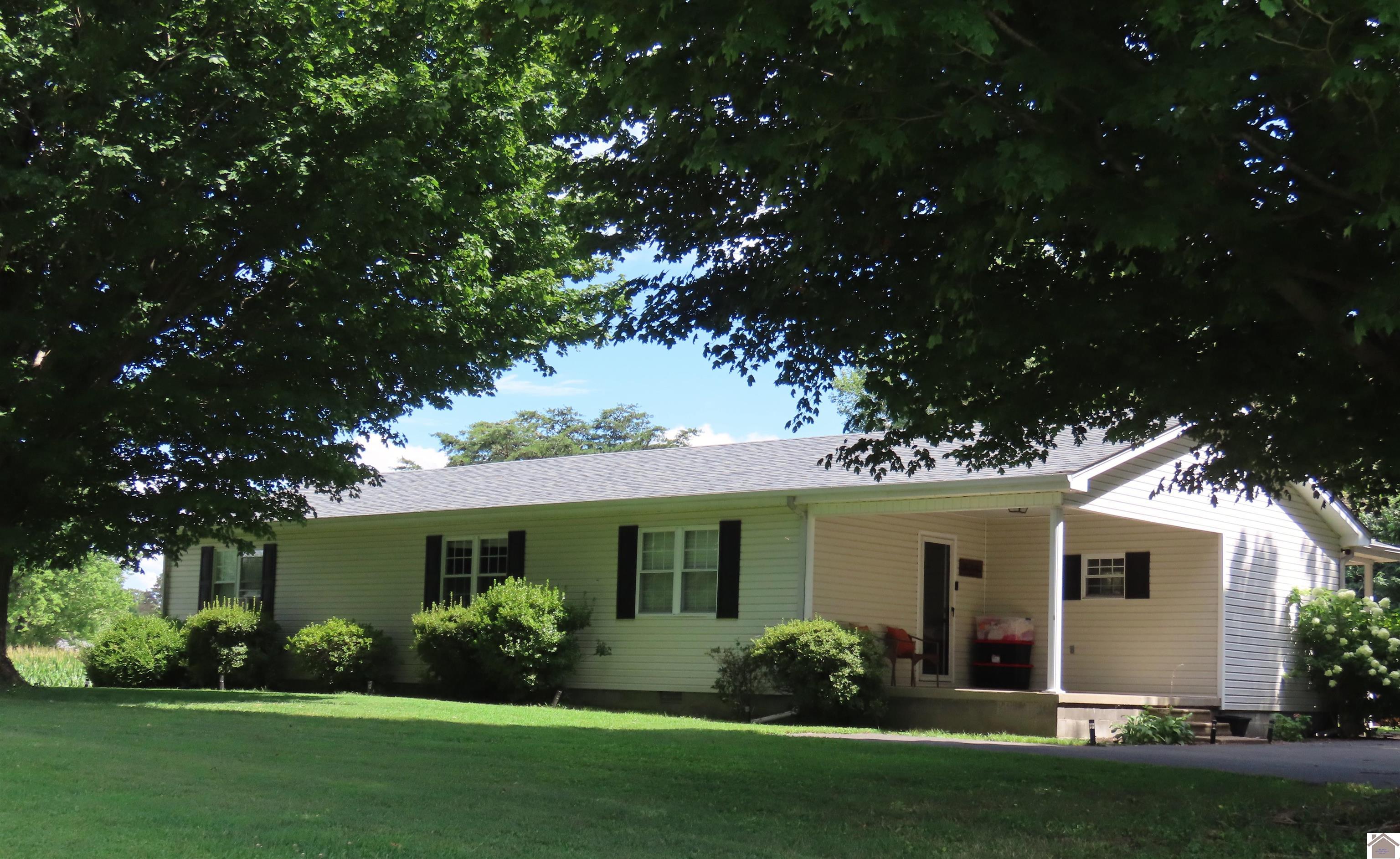 4184 Boyd Rd Property Photo 1