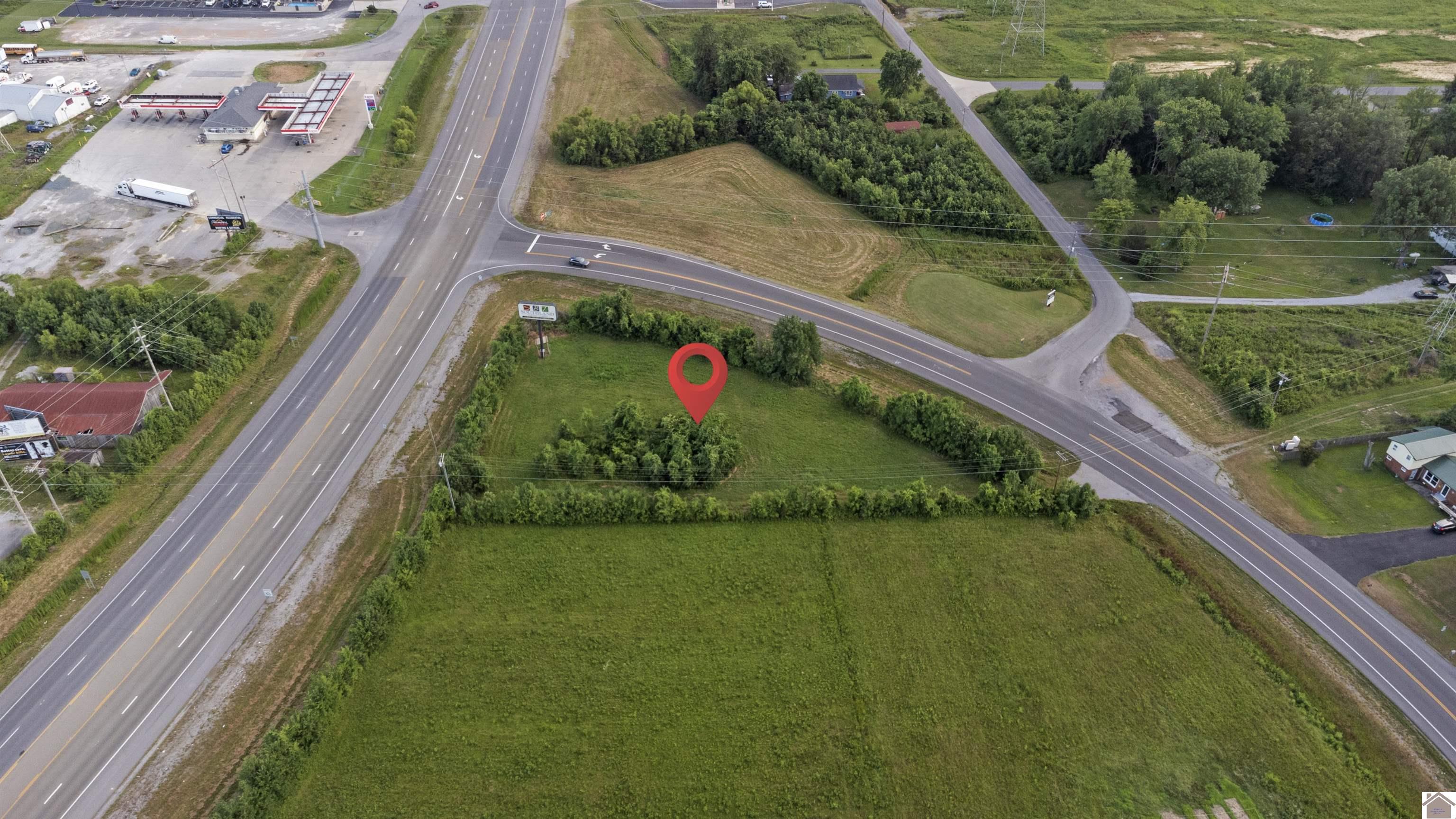 2710 Husband Road Property Photo 3