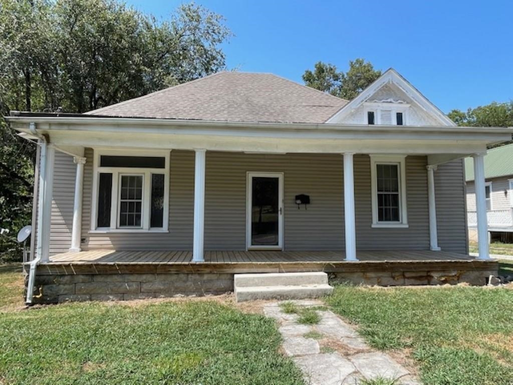 605 N Jefferson Street Property Photo 1