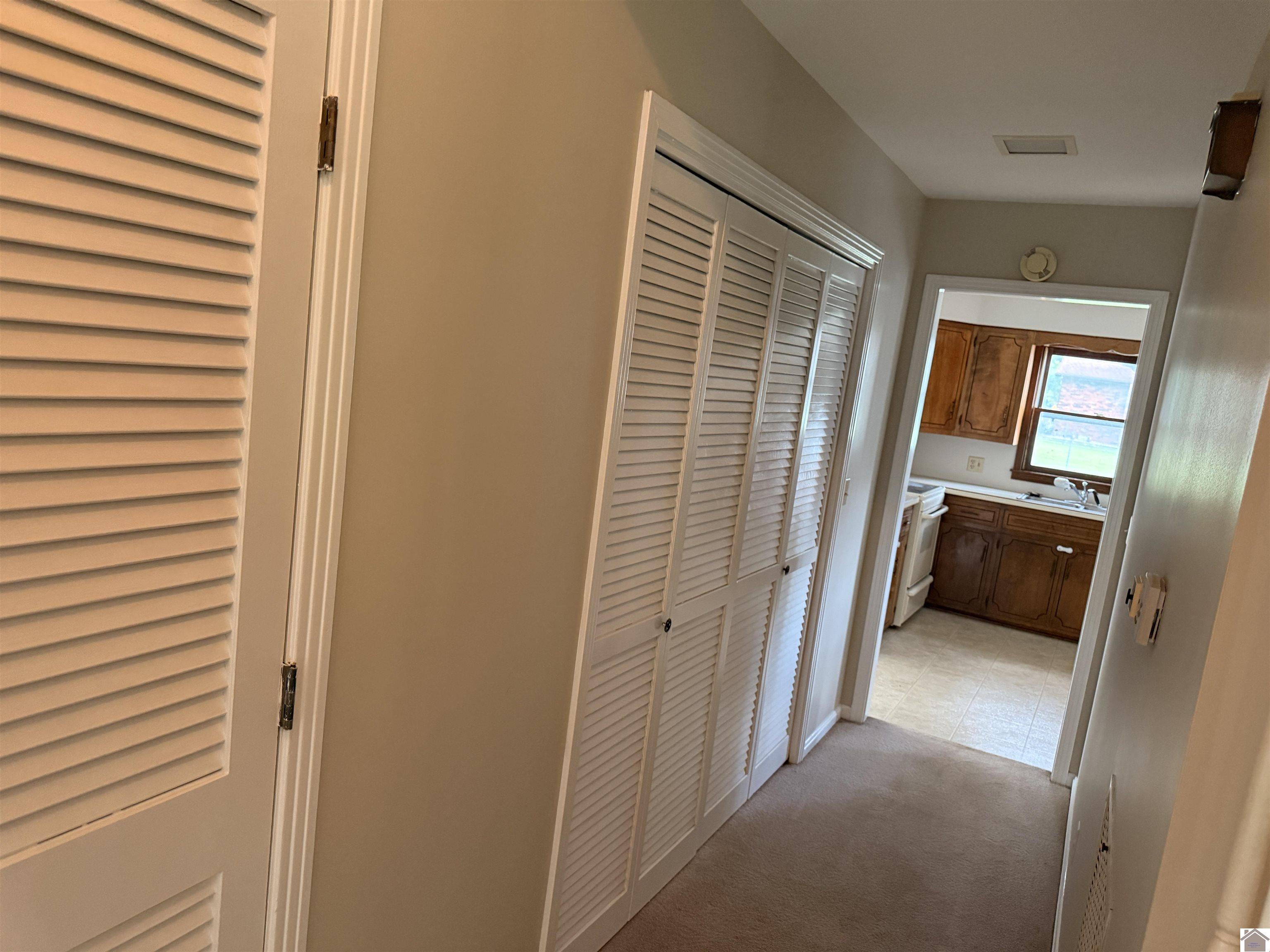 501 Lynnwood Ct Property Photo 36