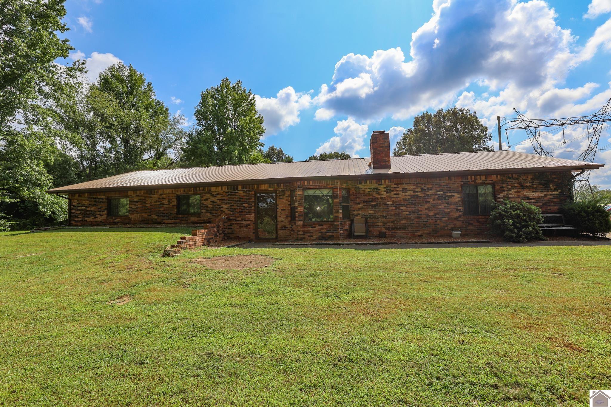 250 Gatewood Dr Property Photo 1