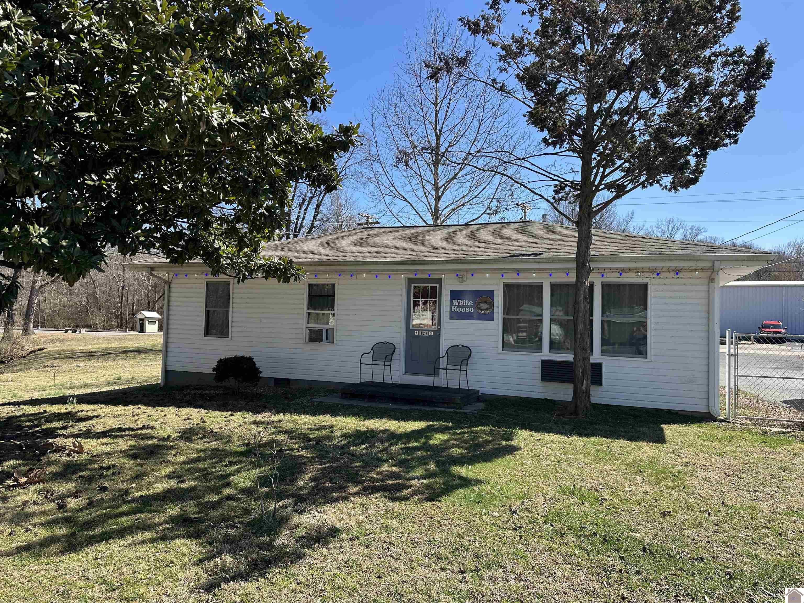 123 Payne Property Photo 1
