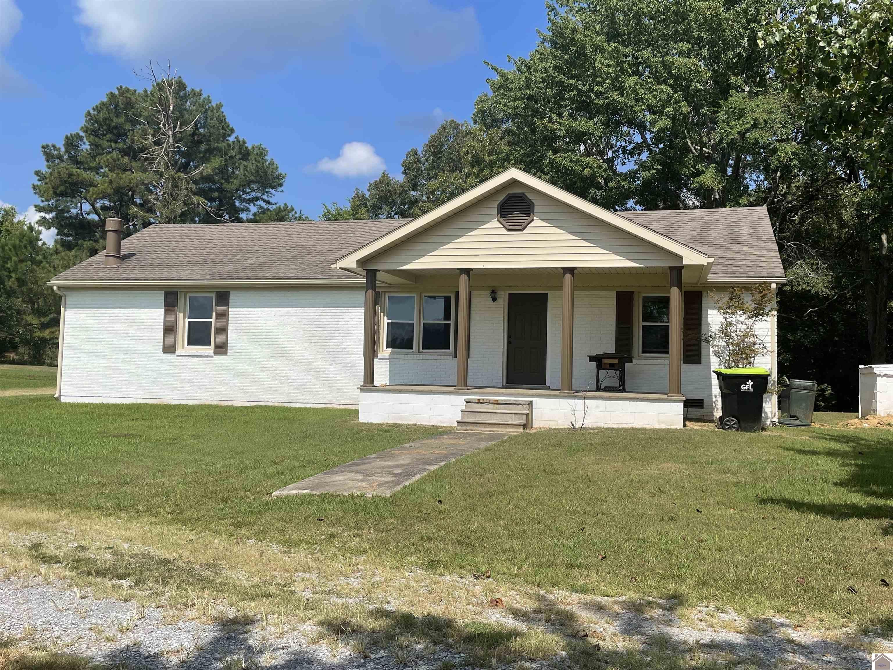 13425 South Road Property Photo 1