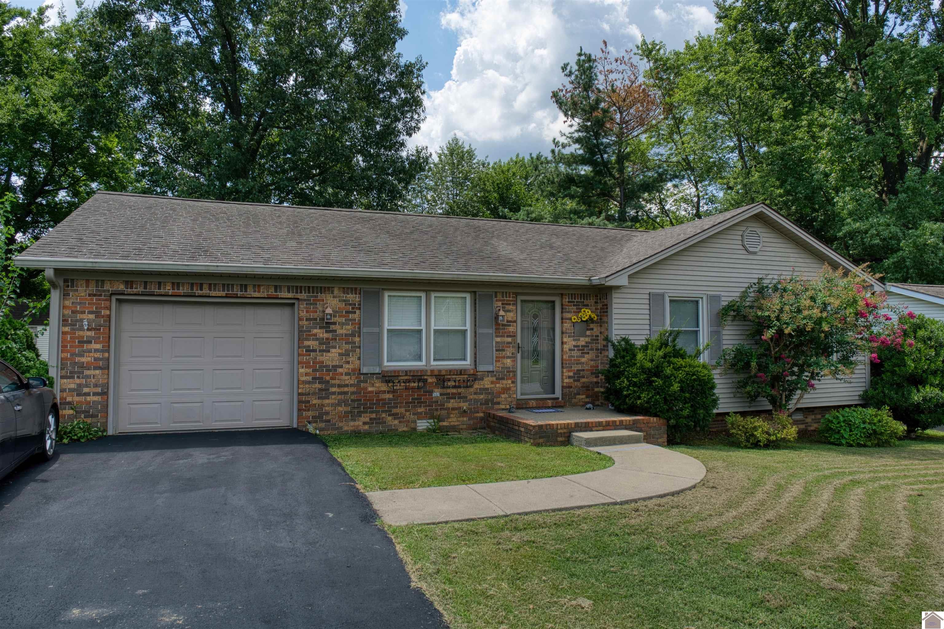 241 Windmere Drive Property Photo 1