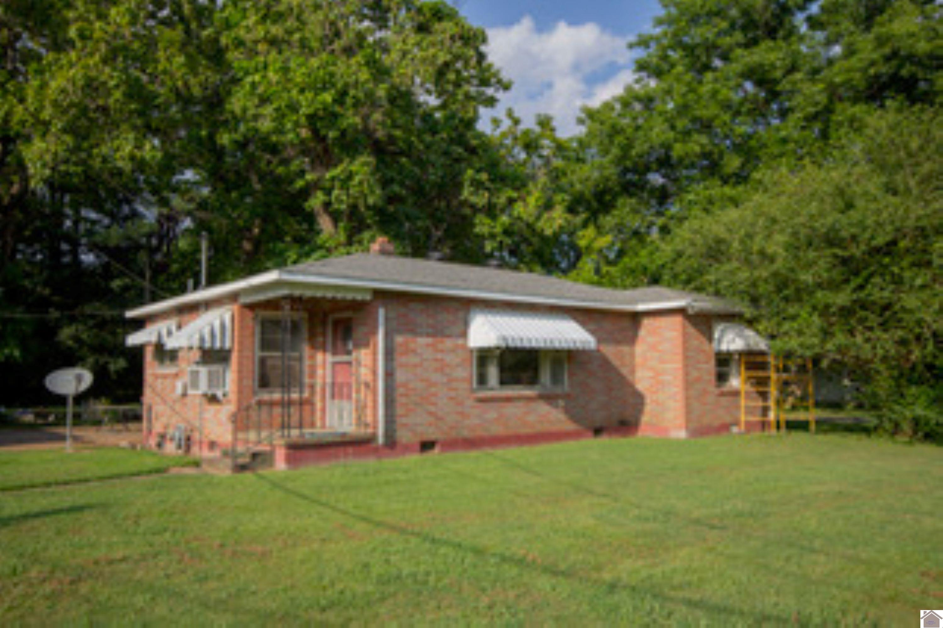 3028 Estes Property Photo 1