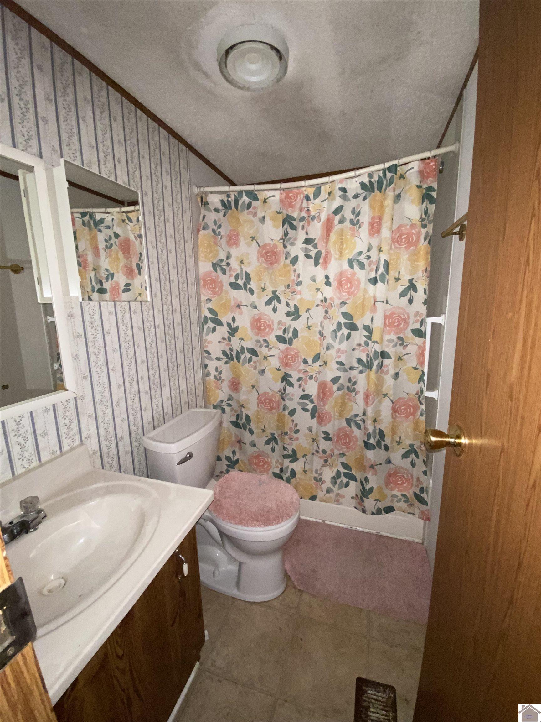 1345 Husband Road Property Photo 13