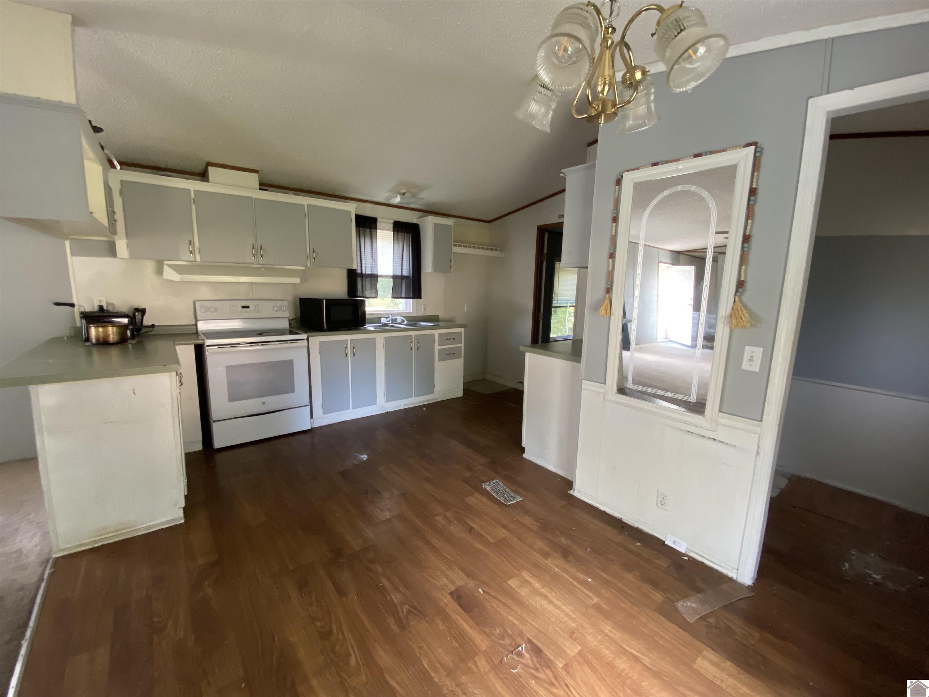 1345 Husband Road Property Photo 16