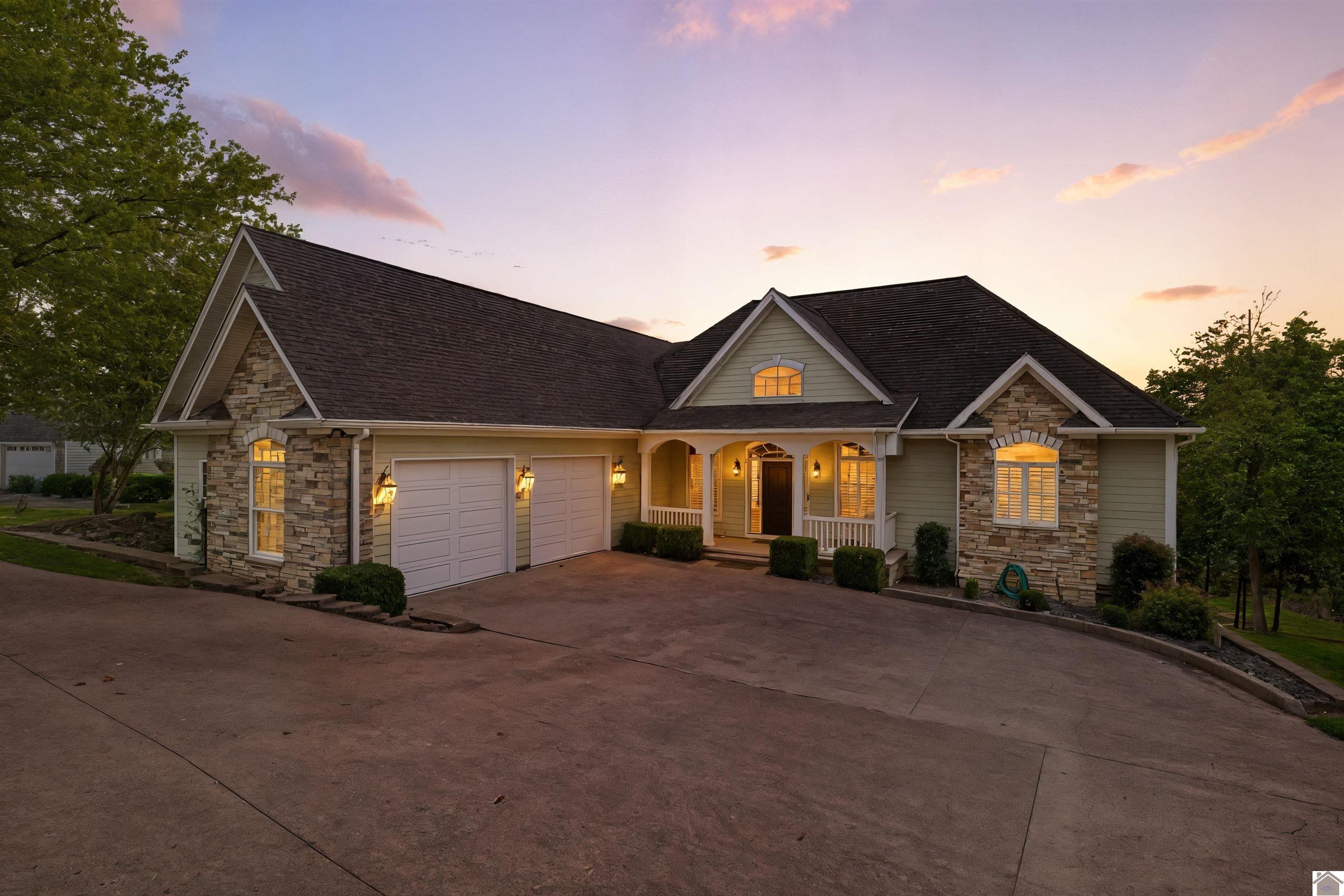 709 Gull Harbor Lane Property Photo 1