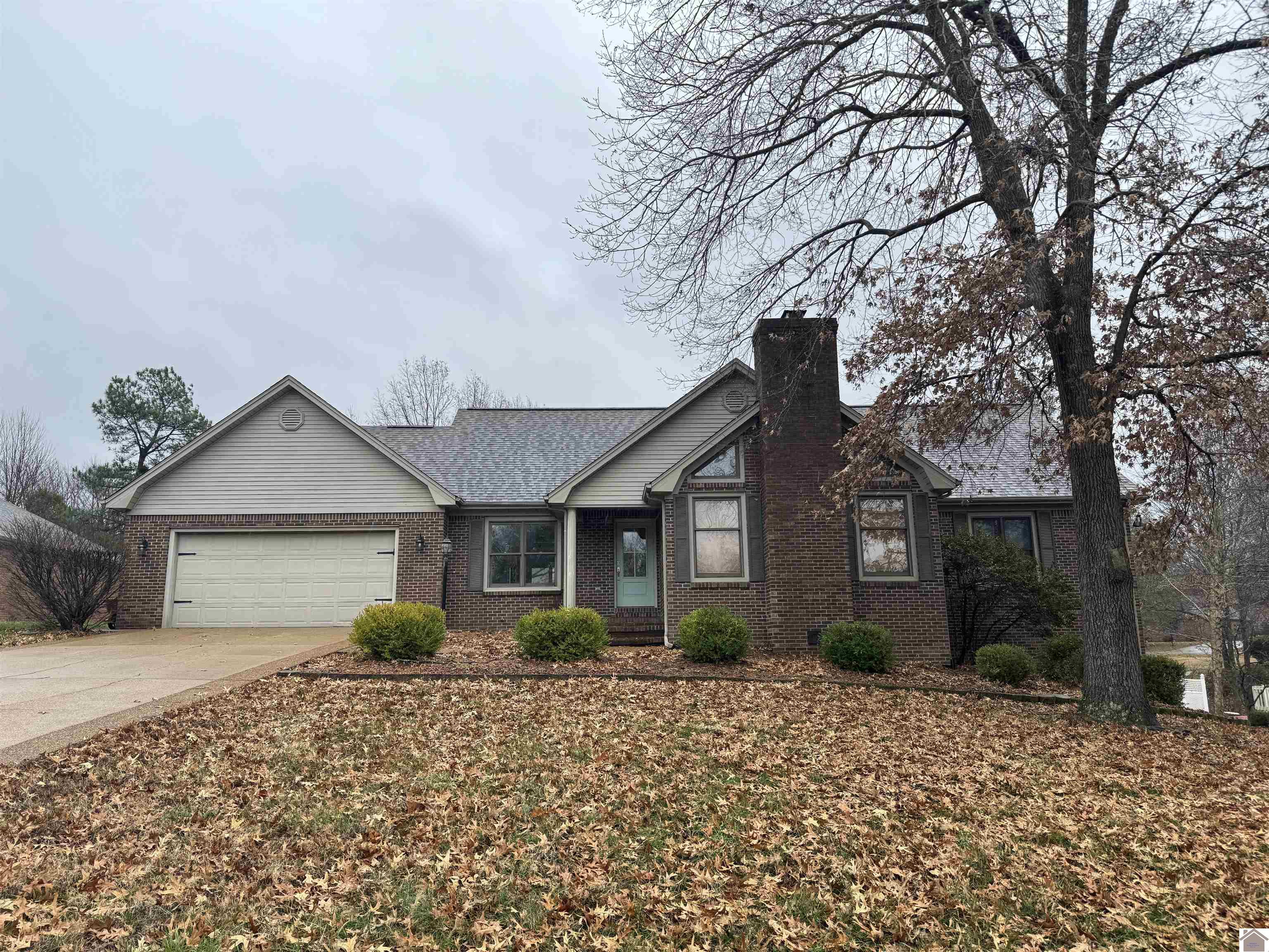 140 Pinebrook Drive Property Photo 1