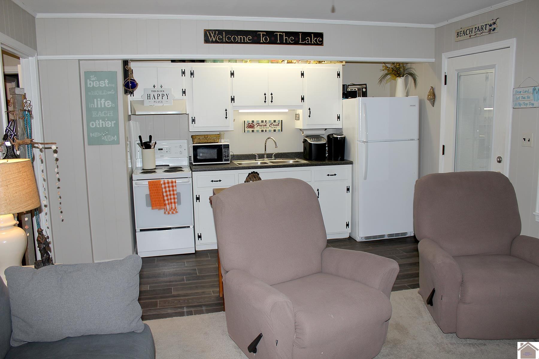 92 Hightide Lane Property Photo 9