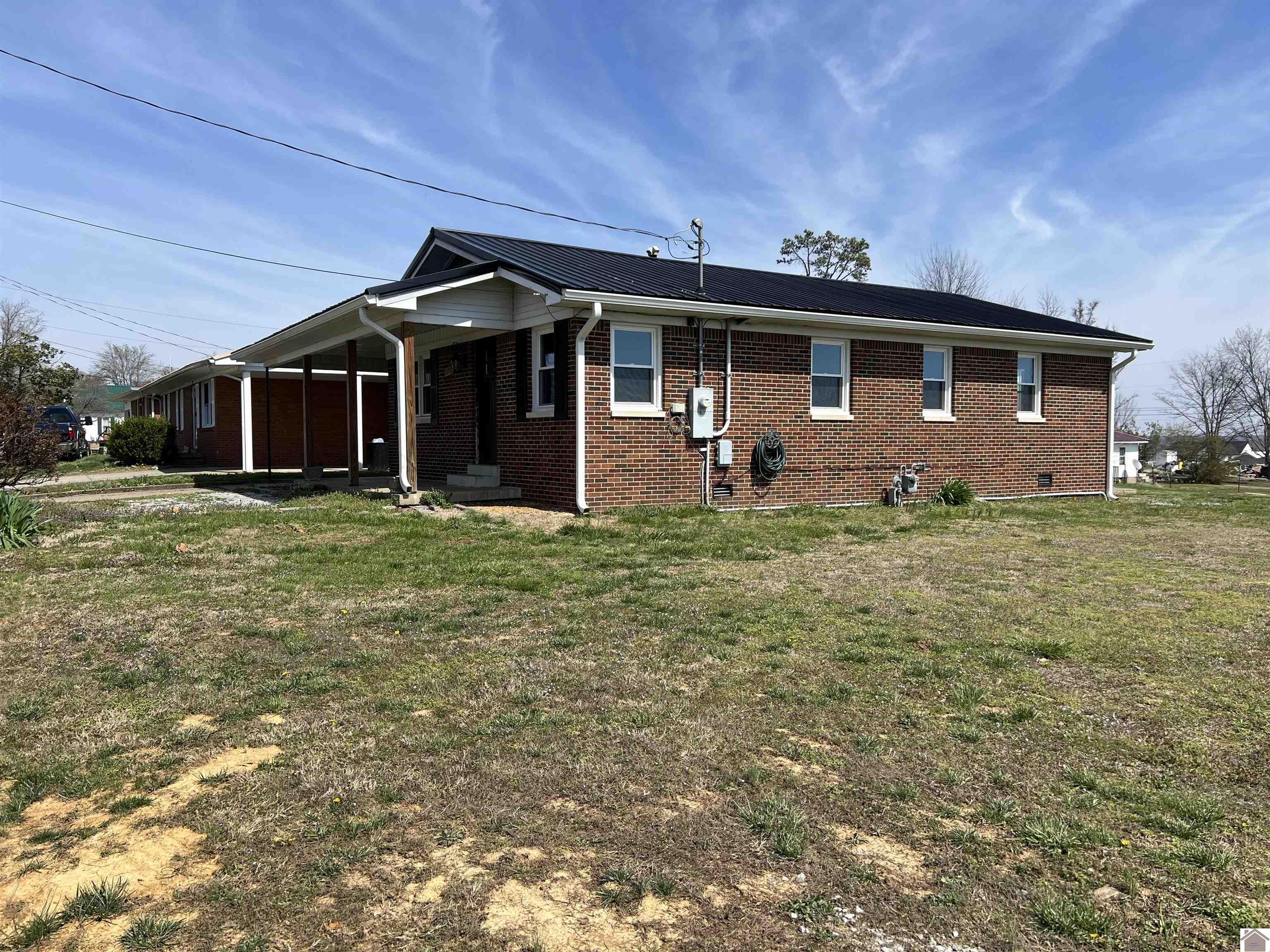 508 East Walnut Street Property Photo 7