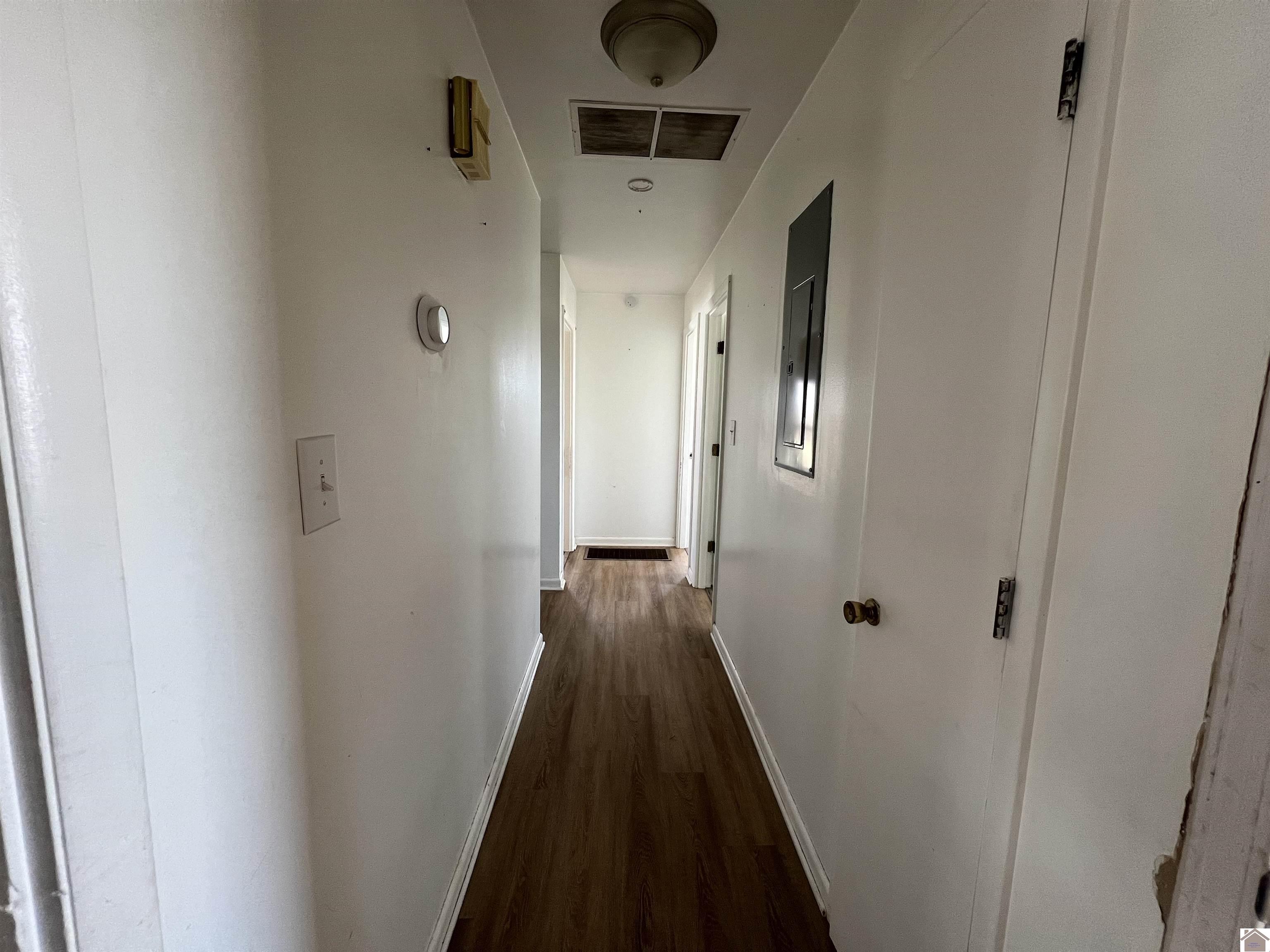 508 East Walnut Street Property Photo 35
