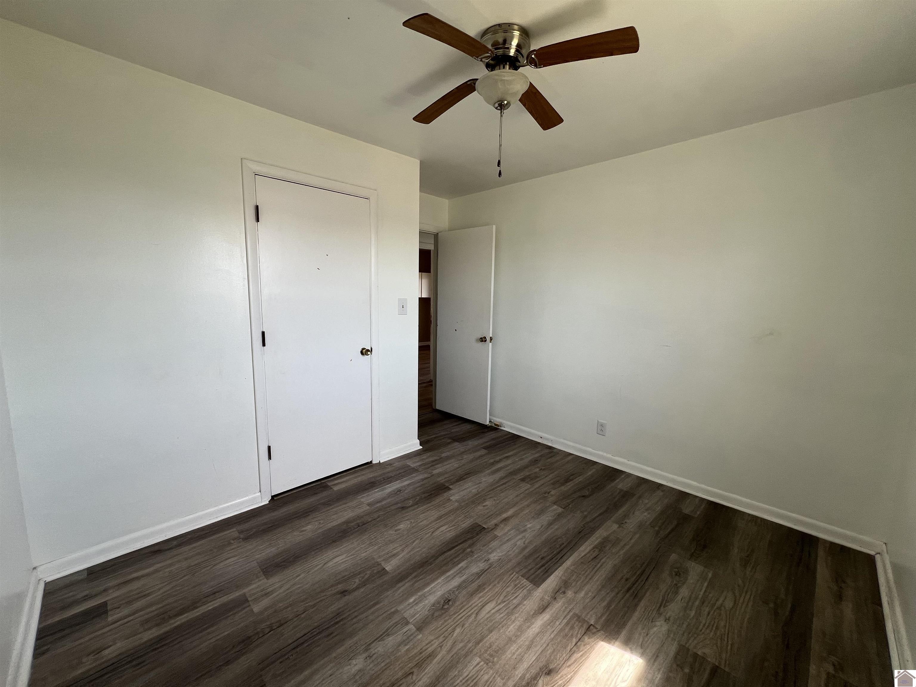 508 East Walnut Street Property Photo 36
