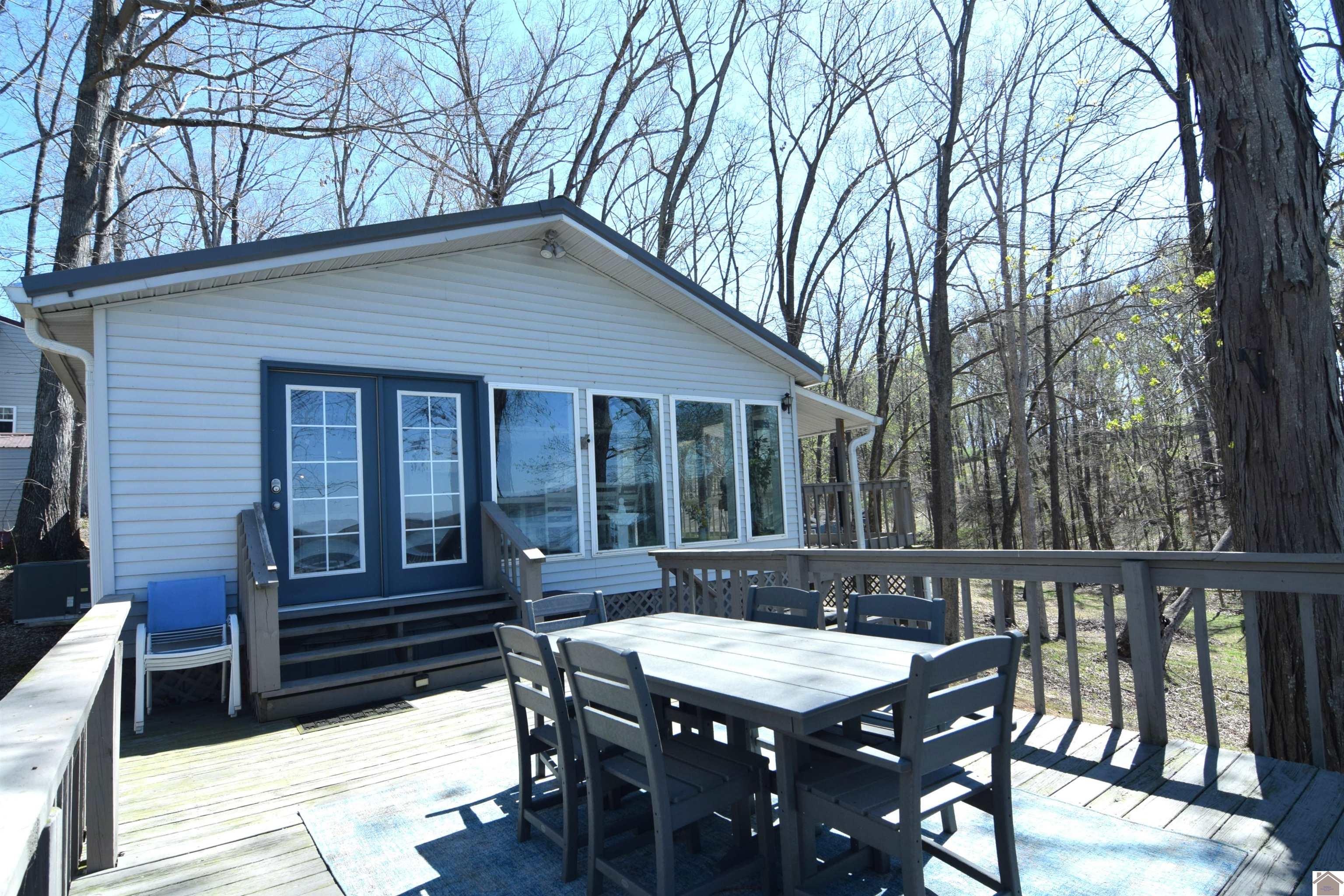 555 Randy Drive Property Photo 15