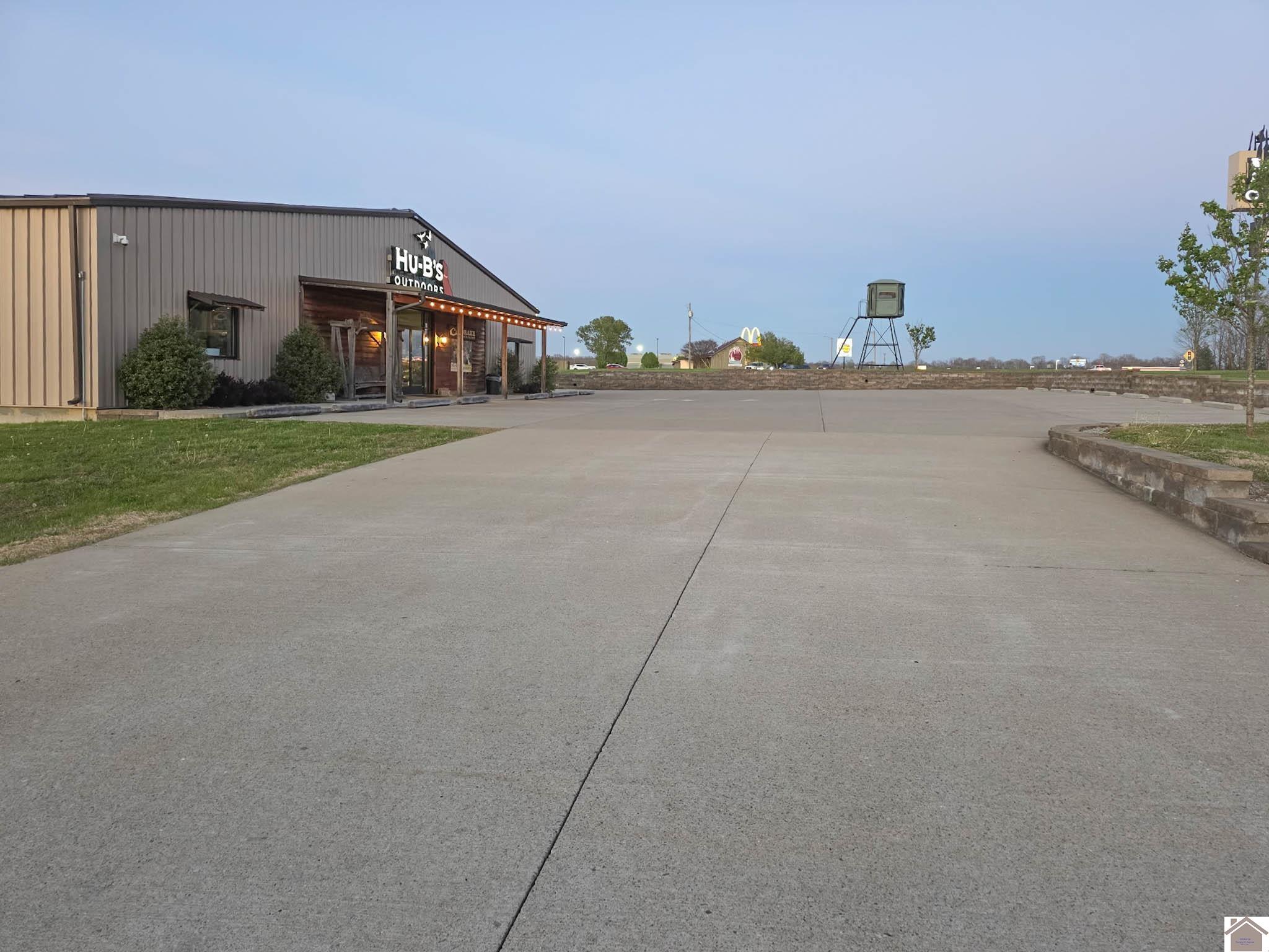 220 Hwy 62 W Property Photo 6