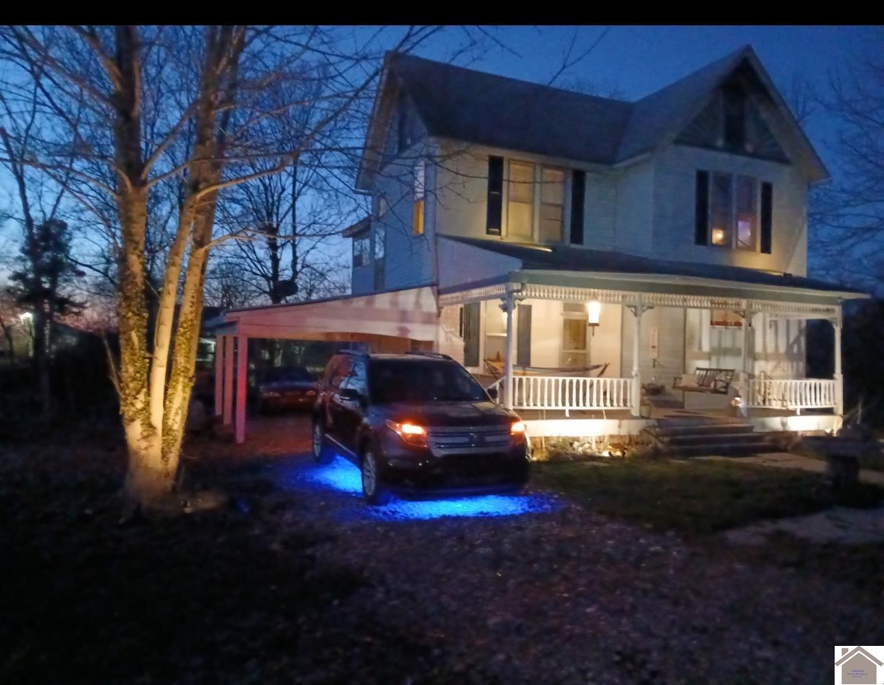308 Charlotte St Property Photo 4