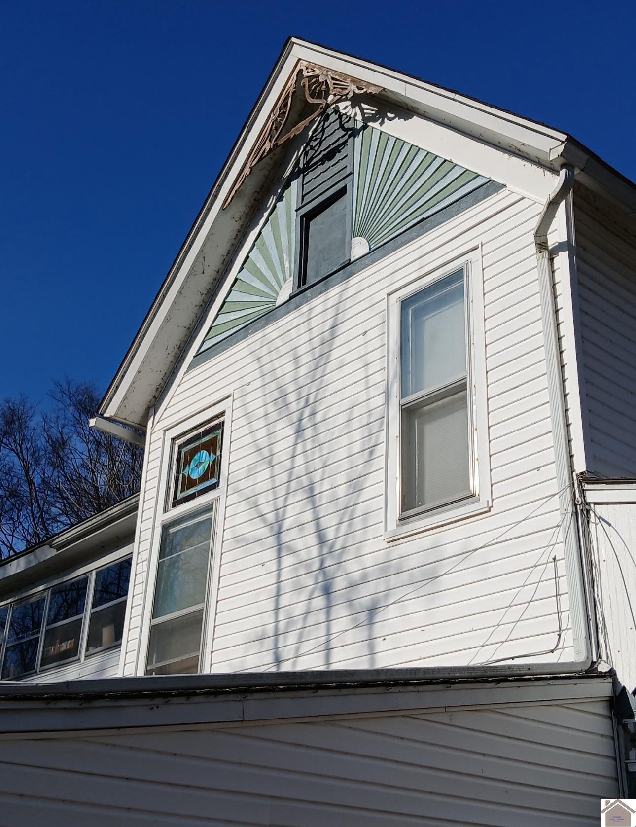 308 Charlotte St Property Photo 6