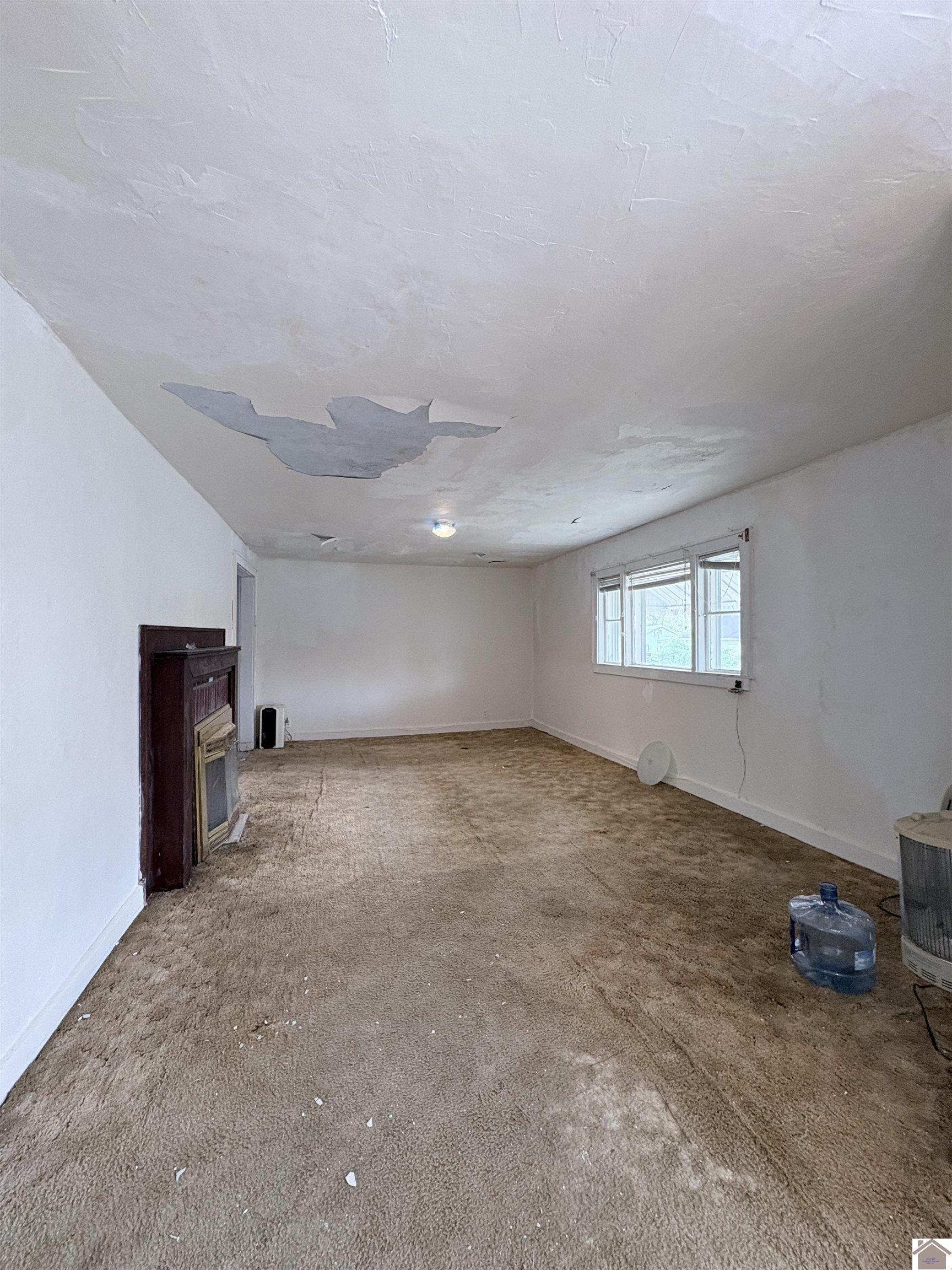 601 Broad St. Property Photo 7