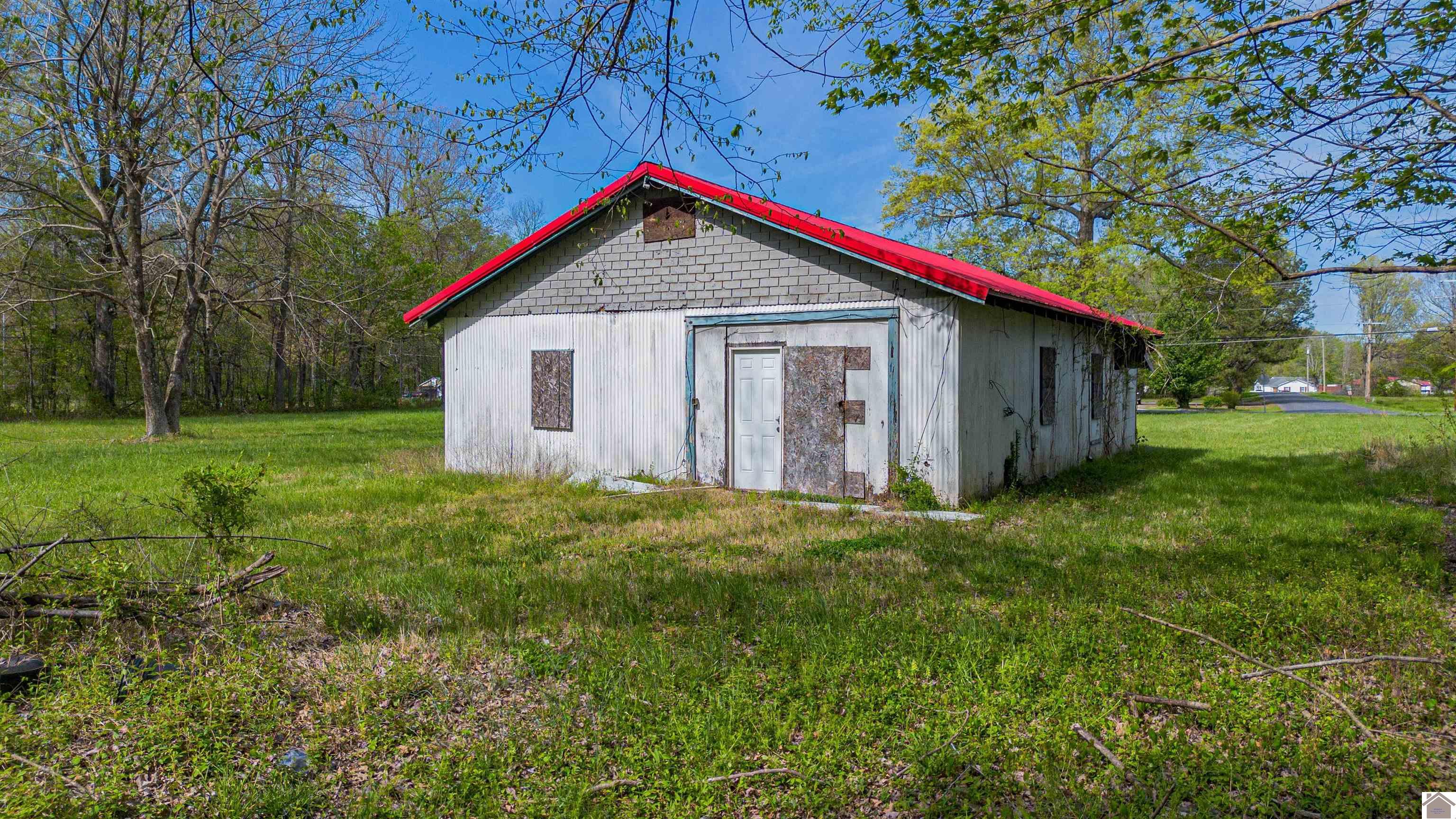 1740 + 1800 Husband Road Property Photo 2