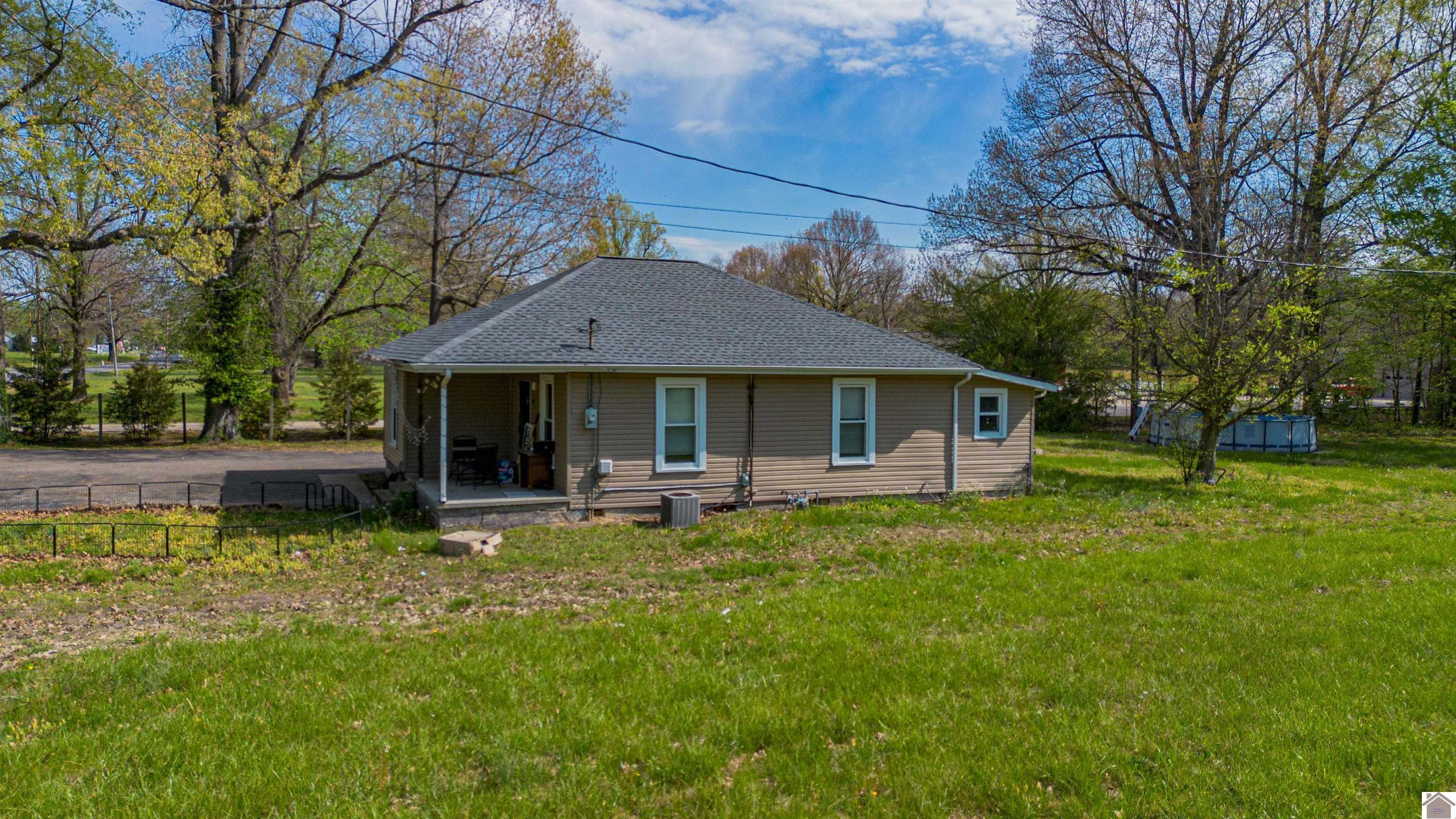 1740 + 1800 Husband Road Property Photo 13