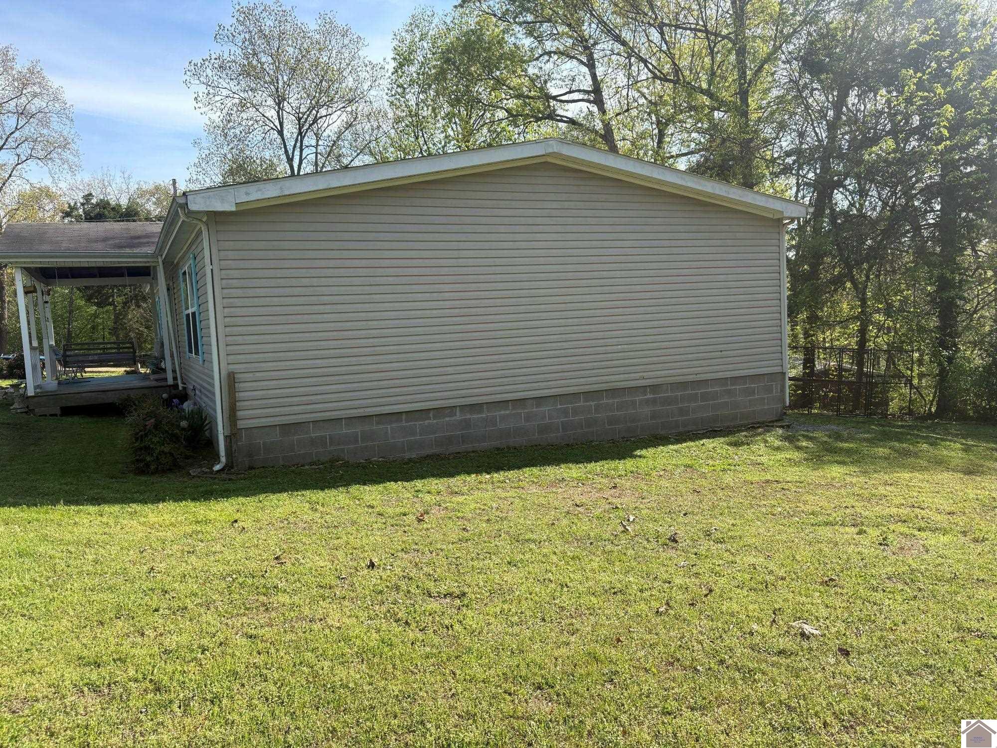 243 Washburn Rd Property Photo 2