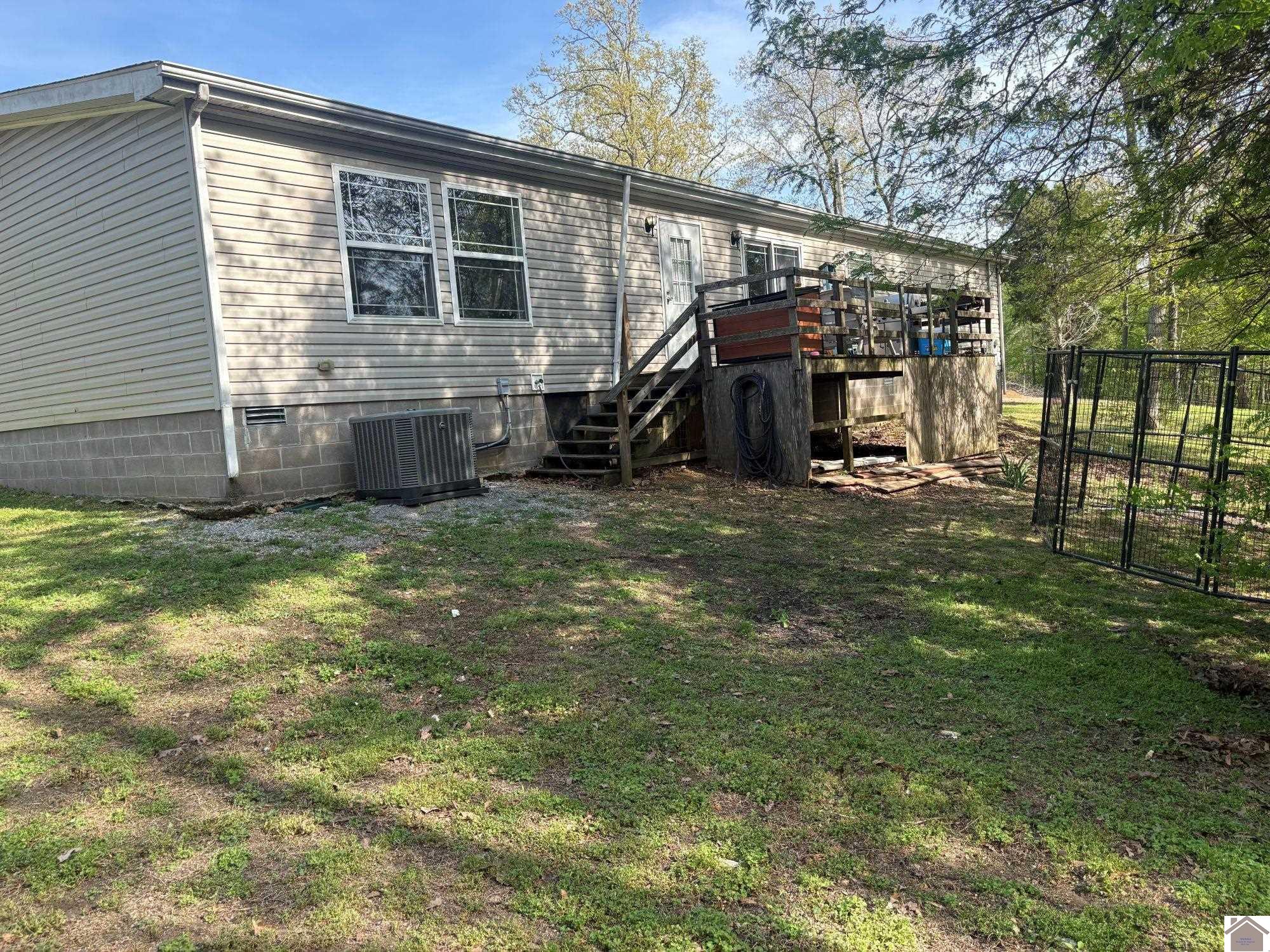 243 Washburn Rd Property Photo 4