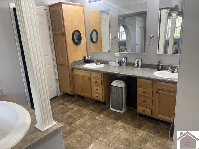 243 Washburn Rd Property Photo 8