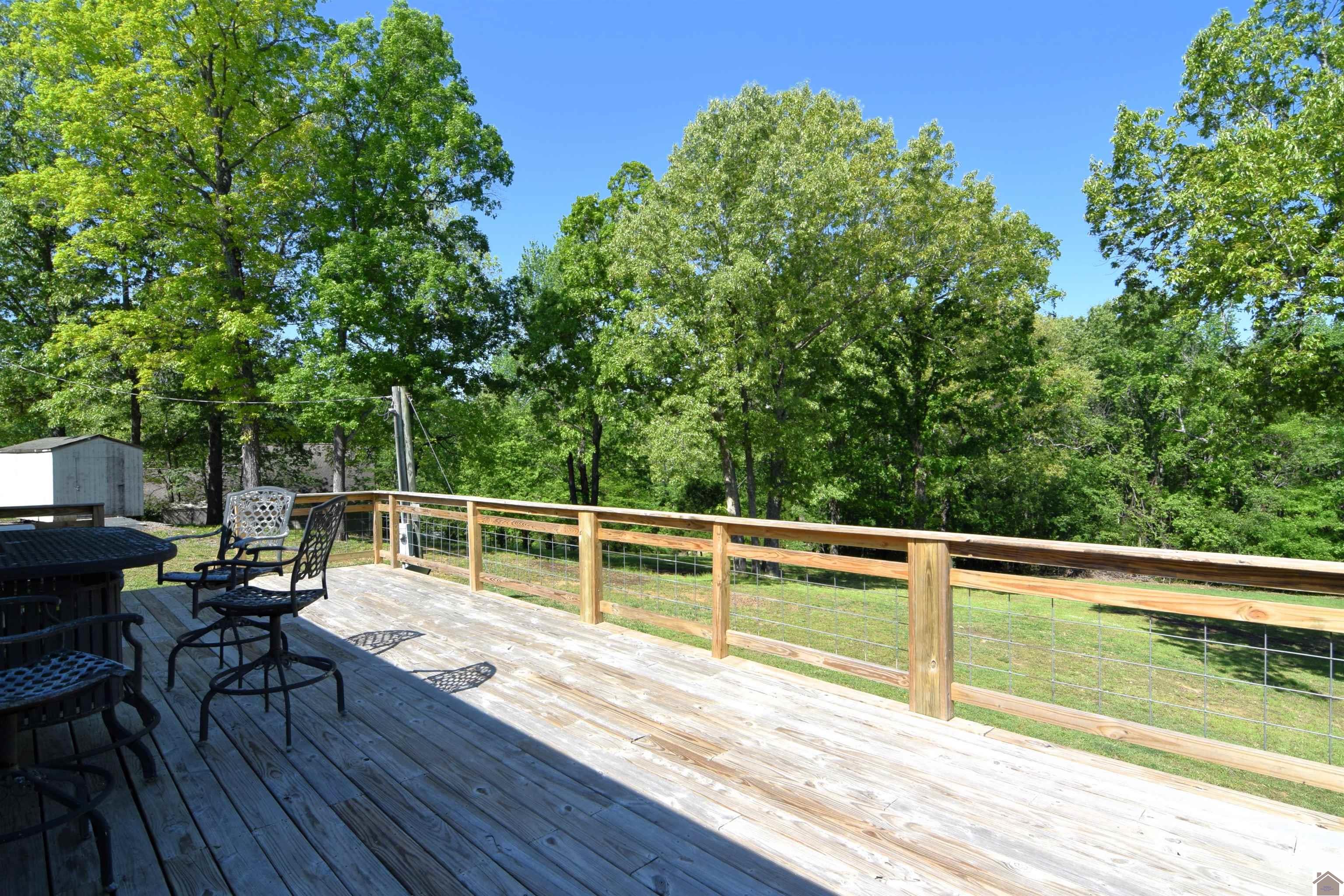 919 King Creek Property Photo 8