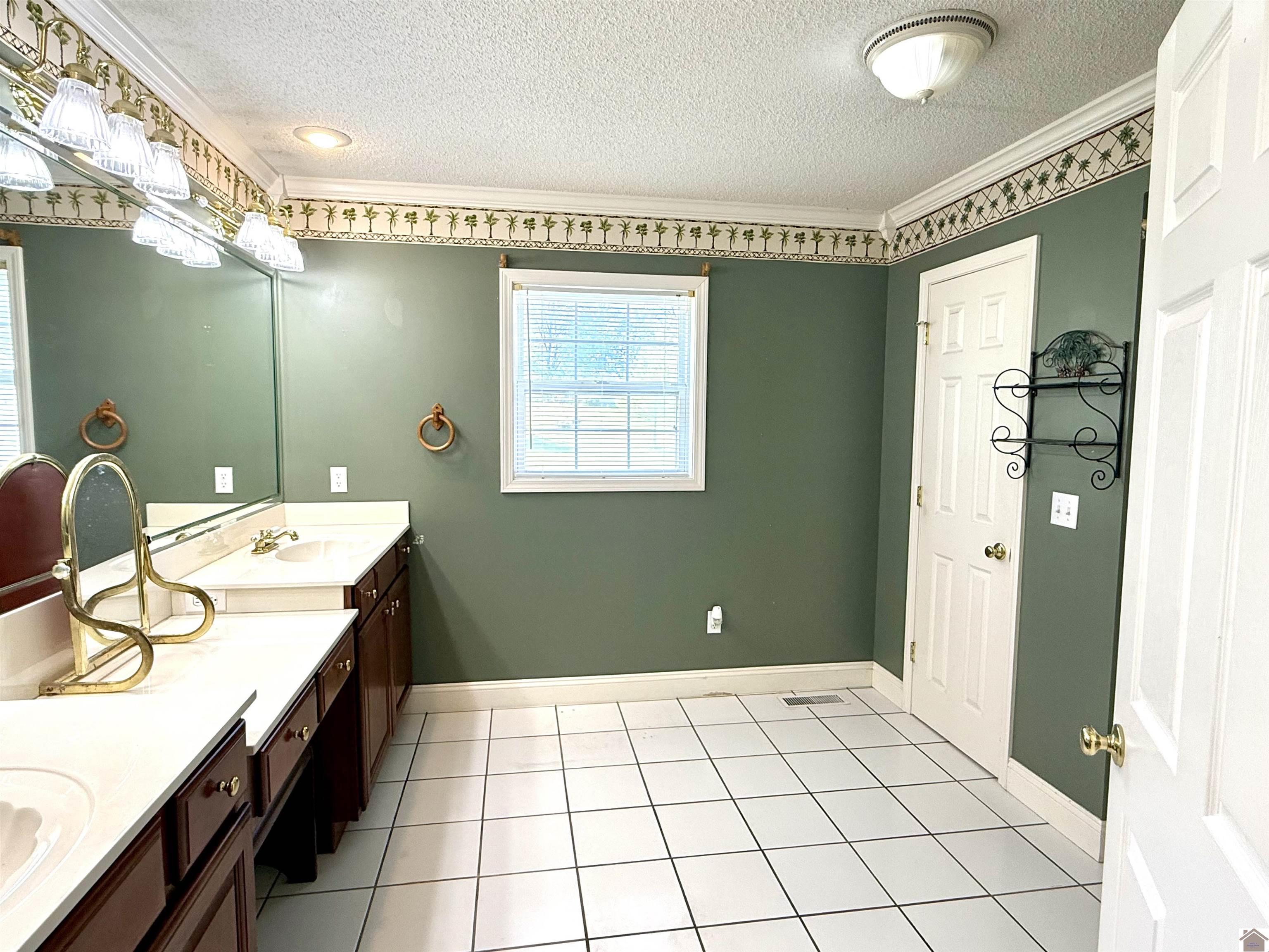 248 Impala Road Property Photo 10