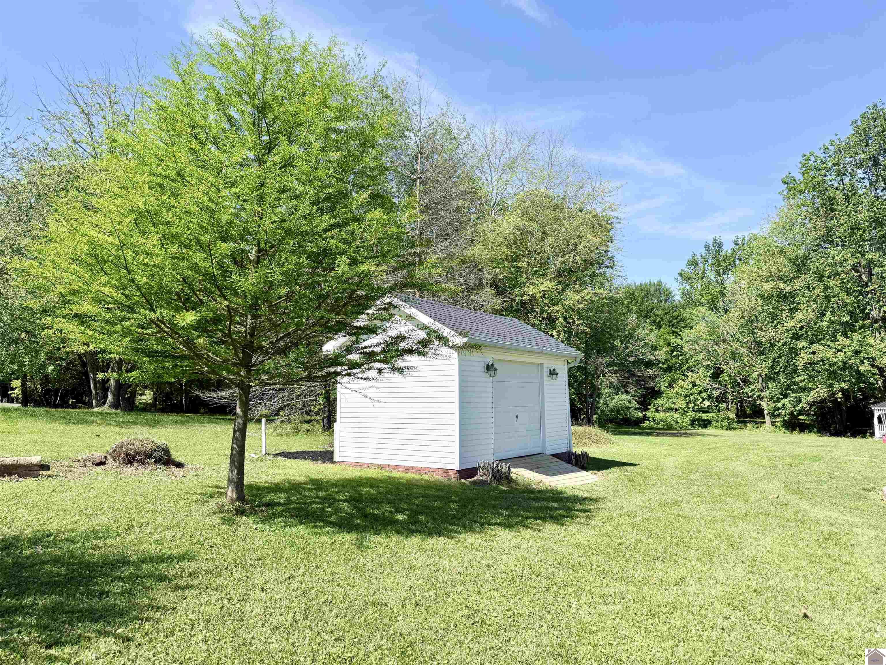 248 Impala Road Property Photo 32