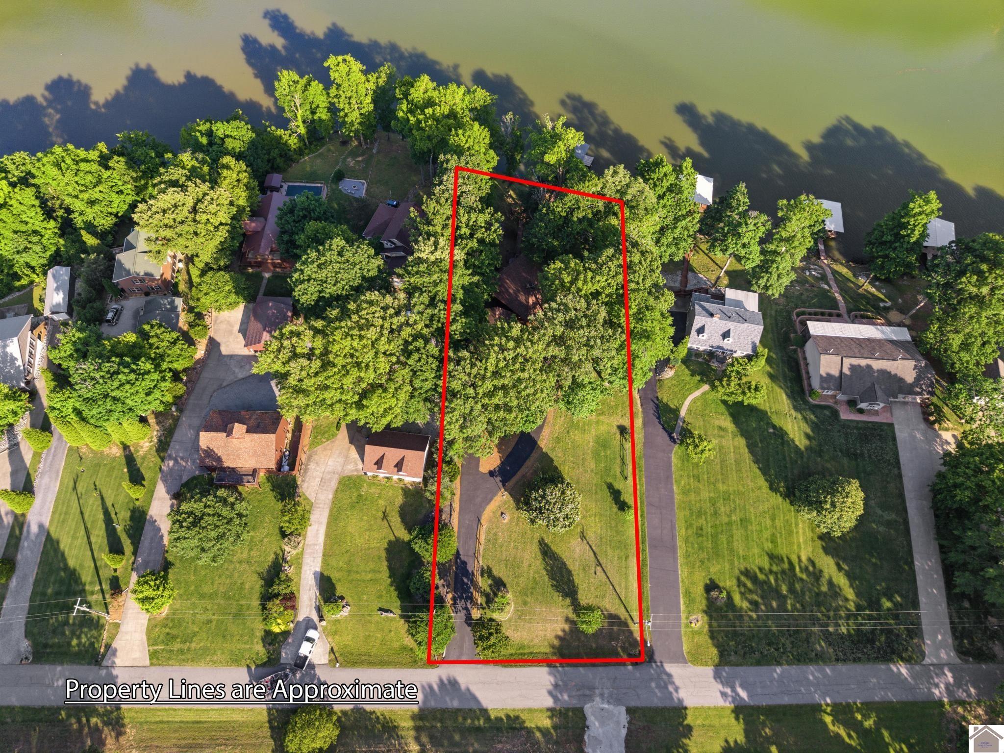 119 Laurens Way Property Photo 3