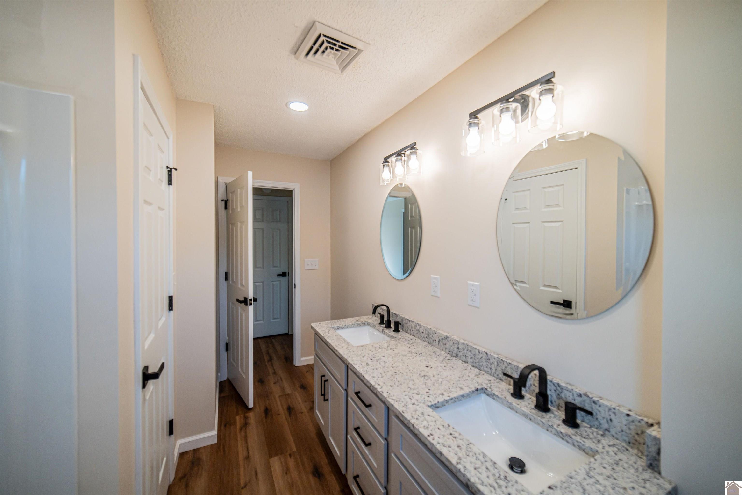 3929 Cleary Dr Property Photo 32