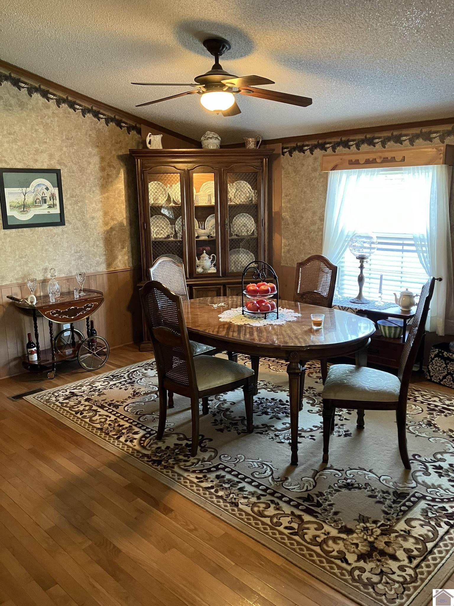122 Breezy Loop Property Photo 8