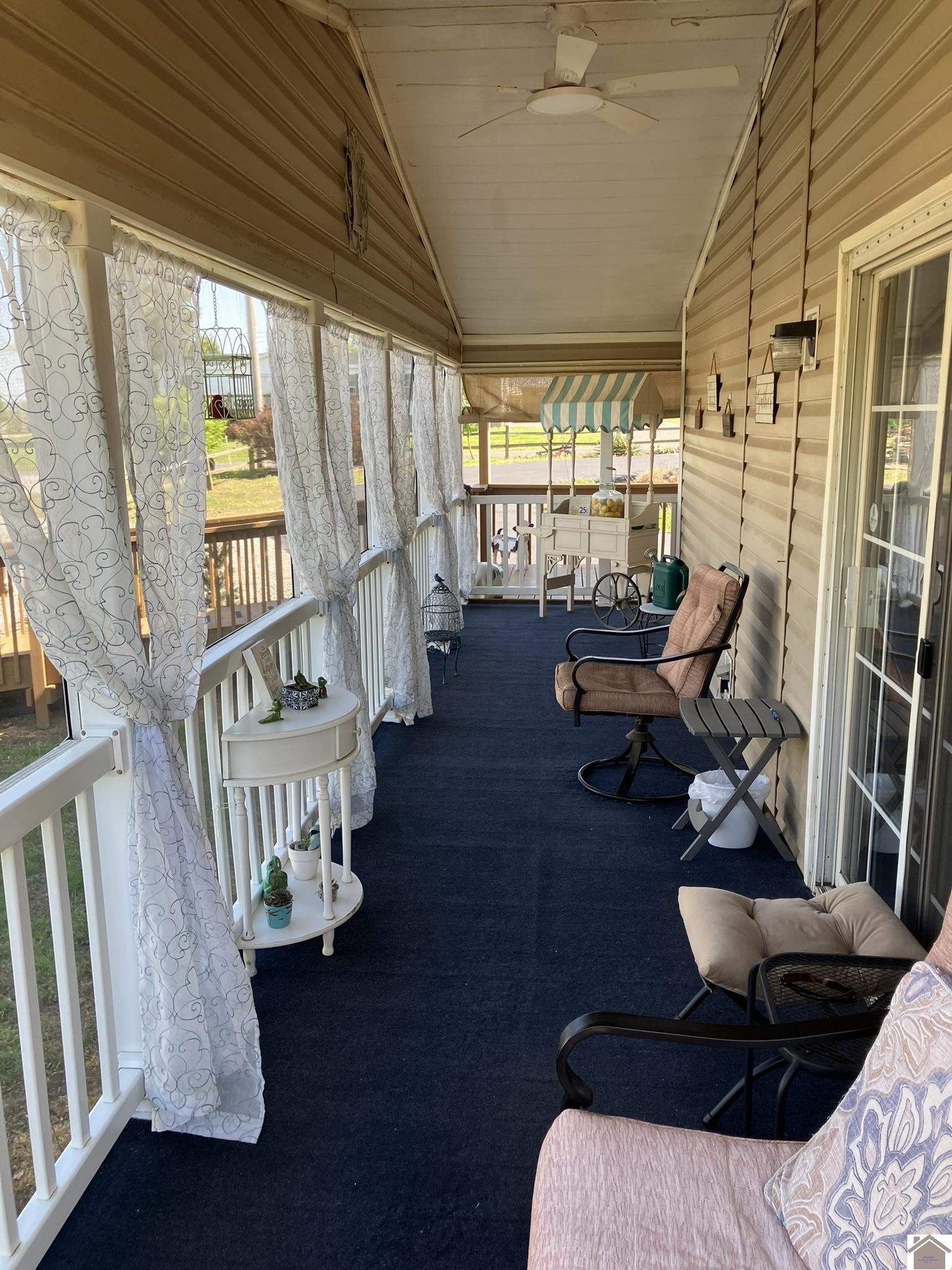122 Breezy Loop Property Photo 17